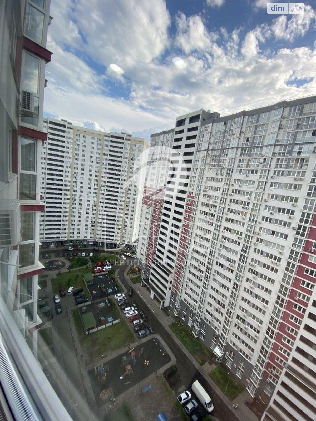 Продаж двокімнатної квартири в Києві, на вул. Драгоманова 2А, район Дарницький фото 1