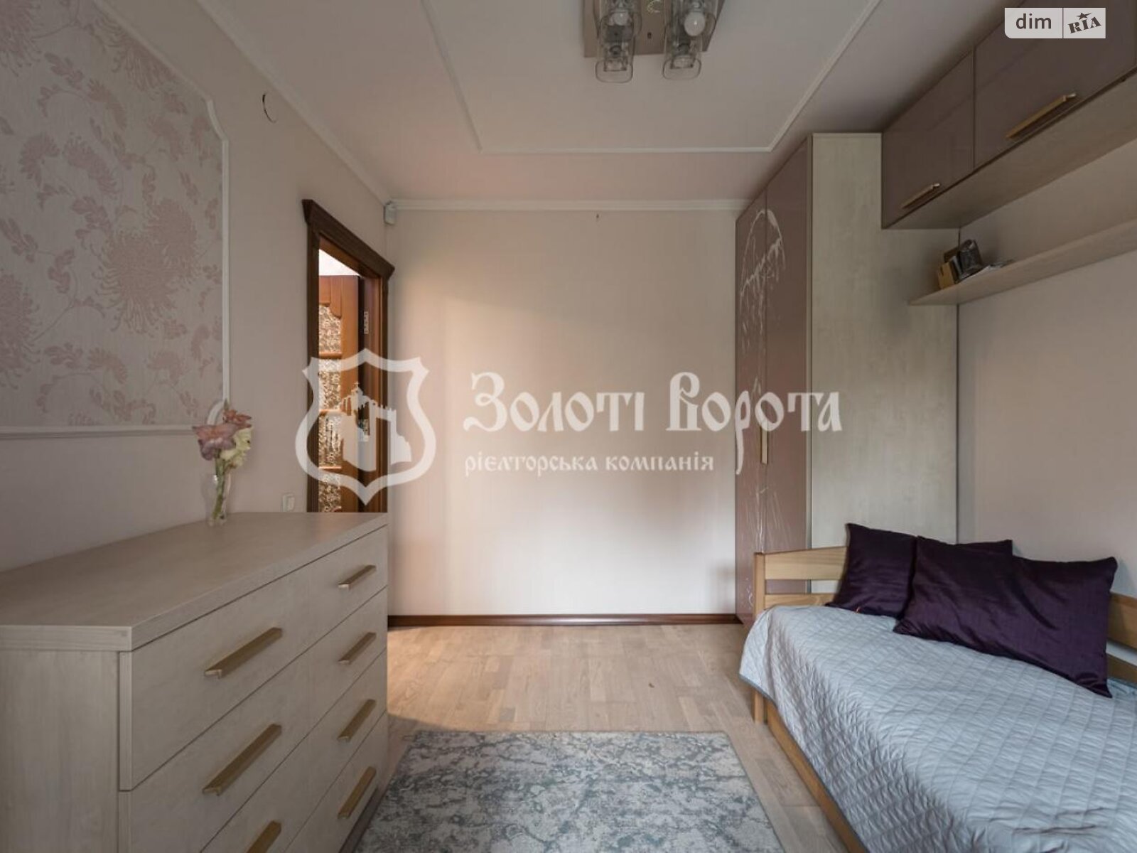 Продажа трехкомнатной квартиры в Киеве, на ул. Драгоманова 5, район Дарницкий фото 1