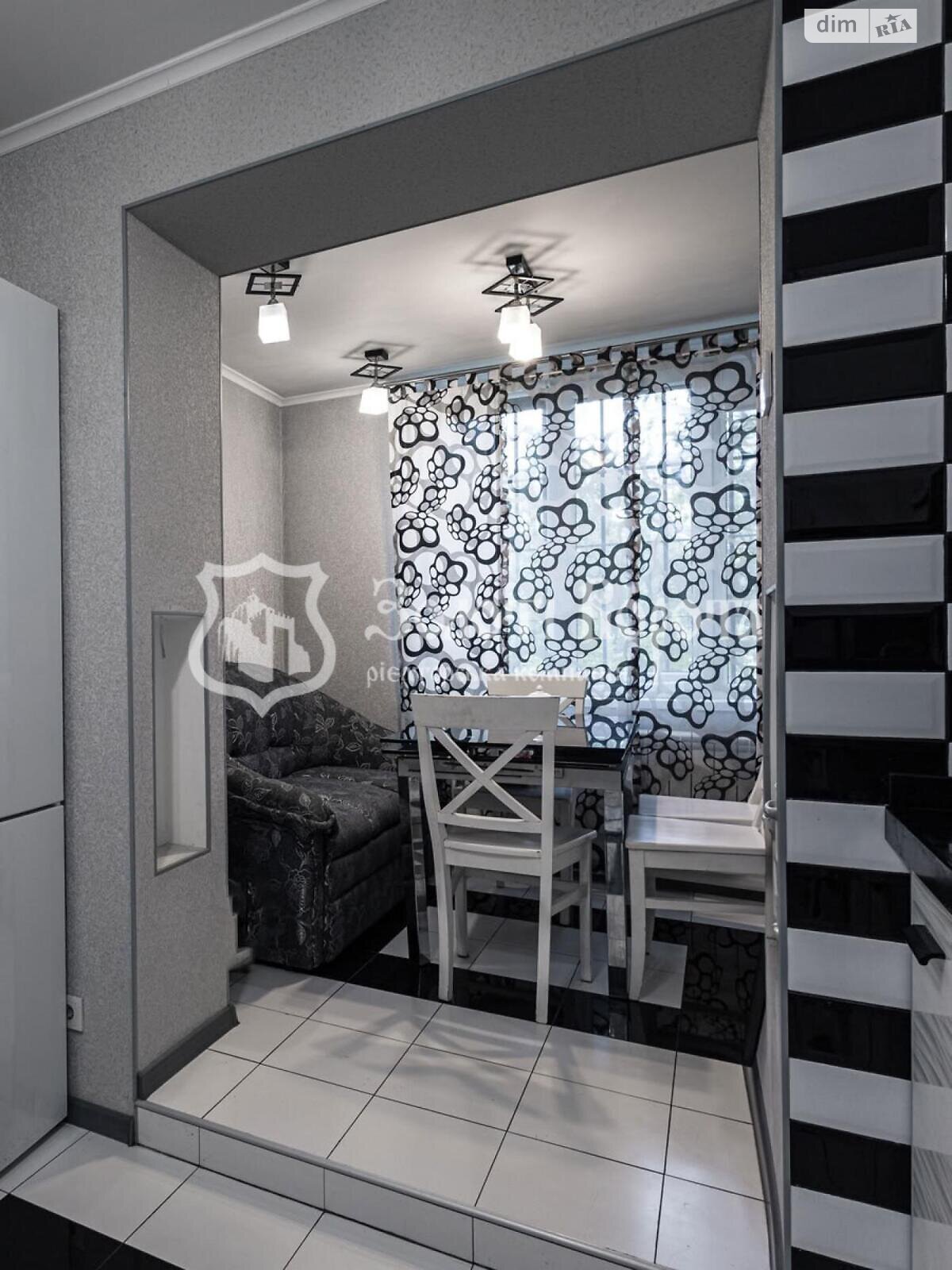 Продажа трехкомнатной квартиры в Киеве, на ул. Драгоманова 5, район Дарницкий фото 1