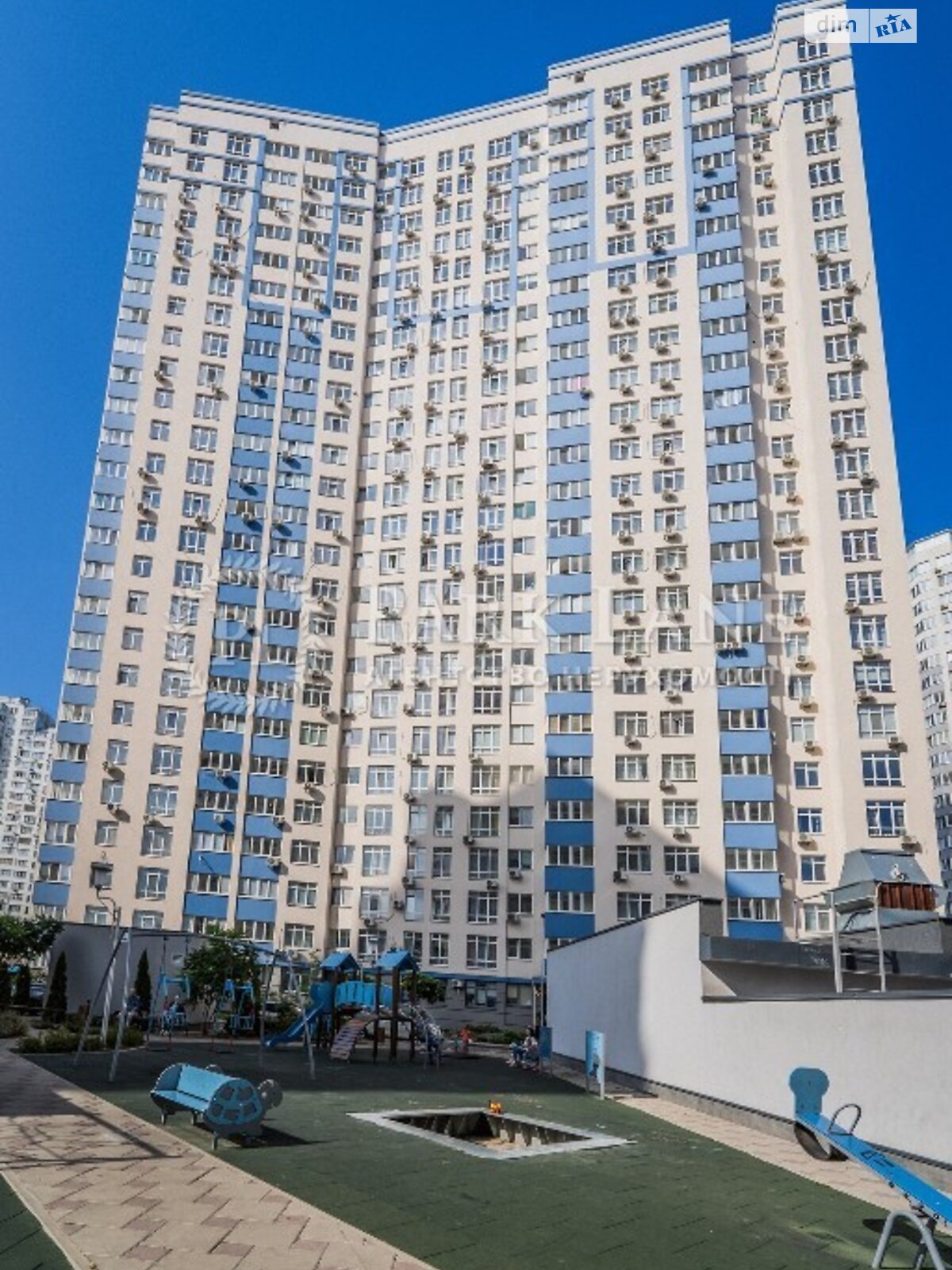Продажа трехкомнатной квартиры в Киеве, на ул. Елены Пчилки 7, район Дарницкий фото 1