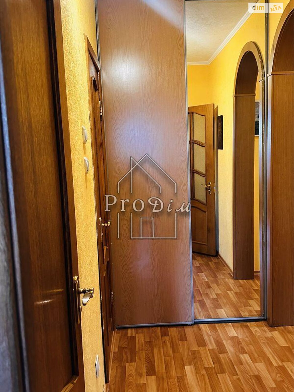 Продаж двокімнатної квартири в Києві, на шосе Харківське 56, район Дарницький фото 1 Продаж двокімнатної квартири в Києві, на шосе Харківське 56, район Дарницький фото 1