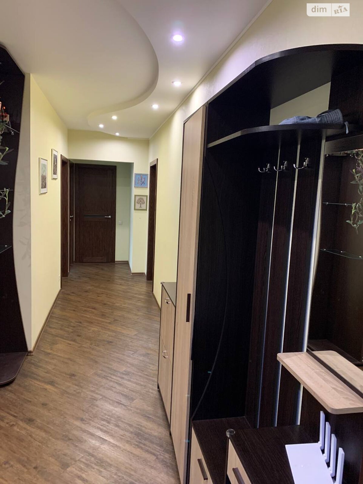 Продажа трехкомнатной квартиры в Киеве, на шоссе Харьковское 56, район Дарницкий фото 1 Продажа трехкомнатной квартиры в Киеве, на шоссе Харьковское 56, район Дарницкий фото 1