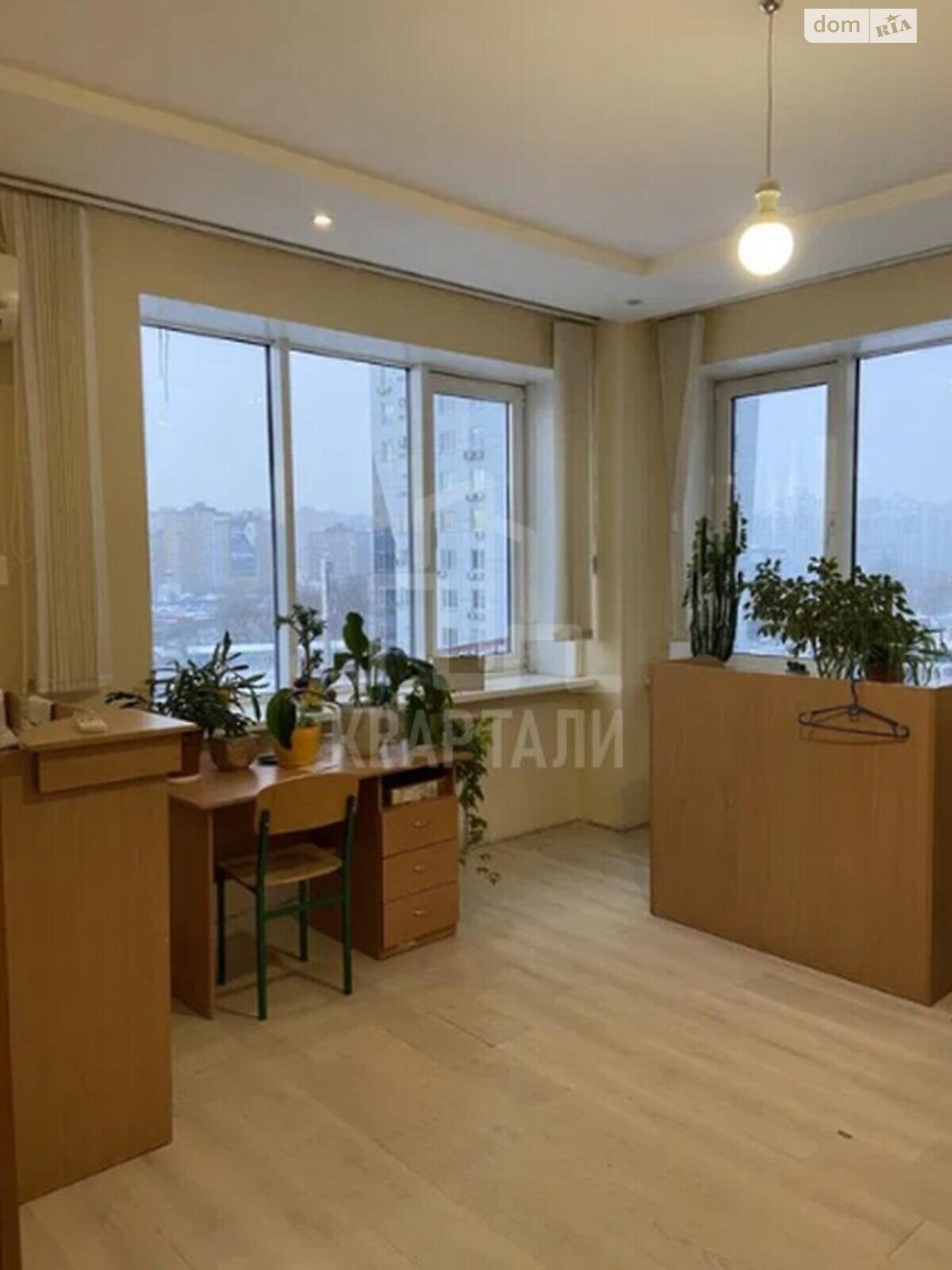Продажа трехкомнатной квартиры в Киеве, на ул. Срибнокильская 3Б, район Дарницкий фото 1