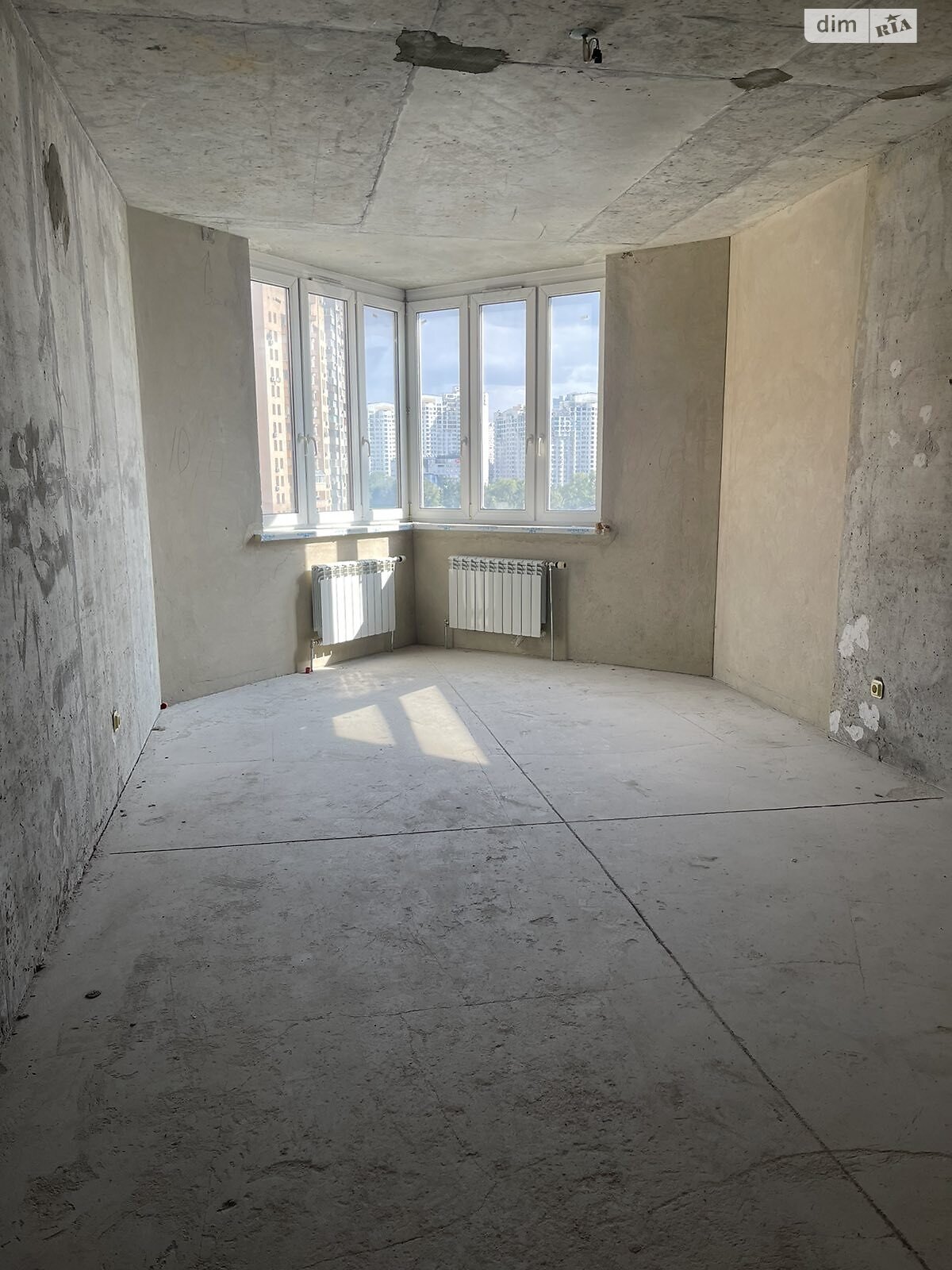 Продаж чотирикімнатної квартири в Києві, на вул. Княжий Затон 21, район Дарницький фото 1 Продаж чотирикімнатної квартири в Києві, на вул. Княжий Затон 21, район Дарницький фото 1