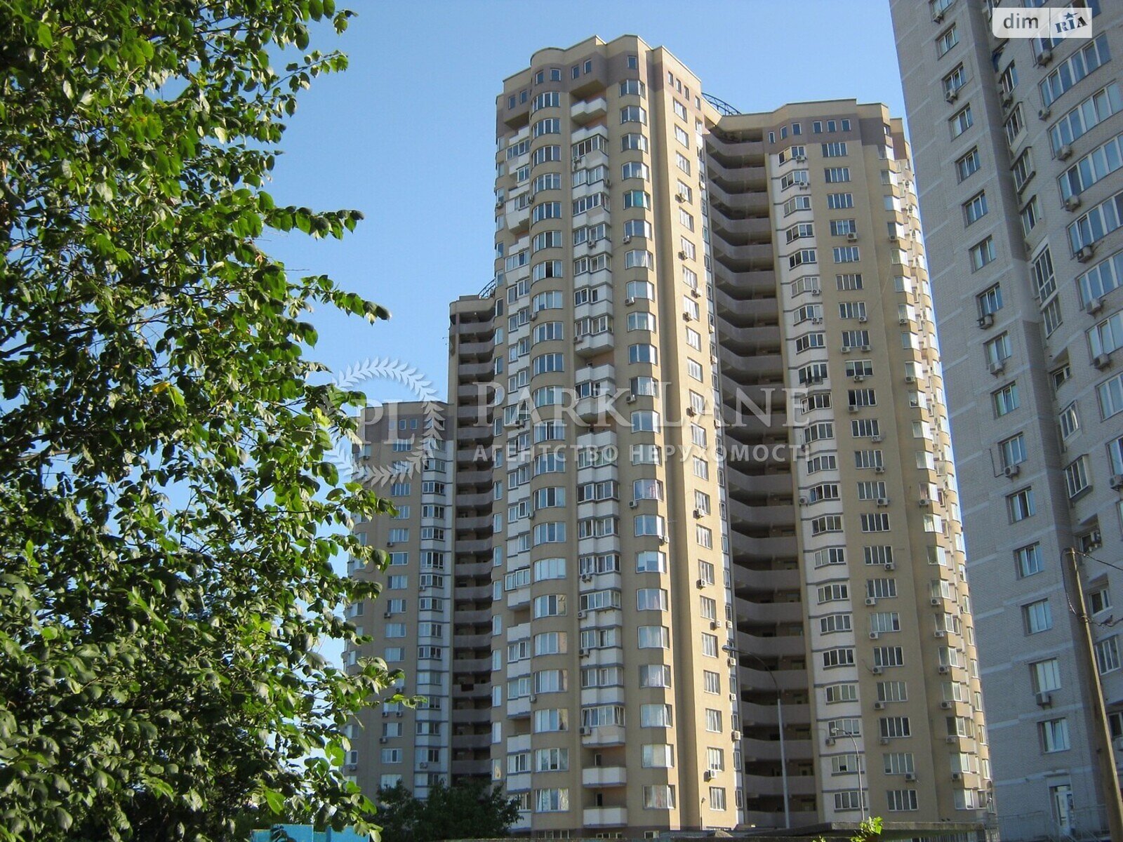 Продажа трехкомнатной квартиры в Киеве, на просп. Николая  Бажана 1М, район Дарницкий фото 1