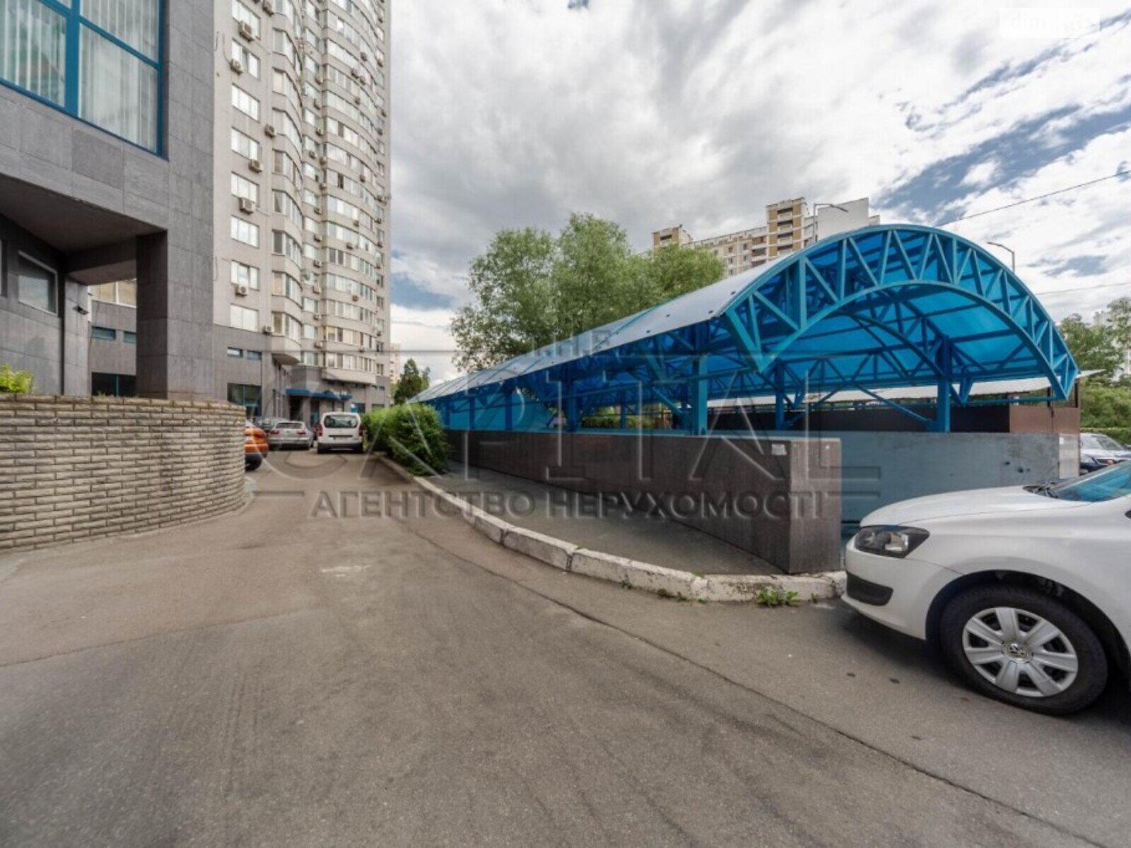Продажа однокомнатной квартиры в Киеве, на ул. Николая Гришко 9, район Дарницкий фото 1