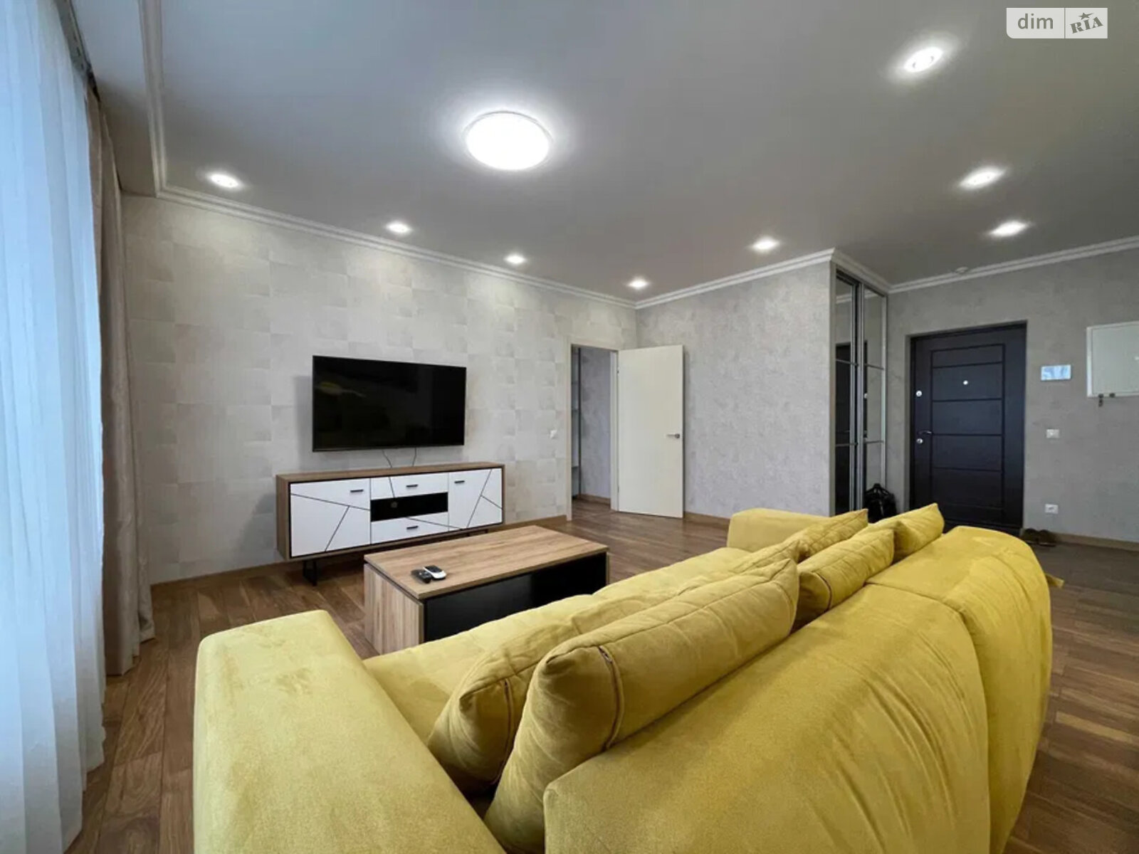 Продажа трехкомнатной квартиры в Киеве, на ул. Осокорская 2А, район Дарницкий фото 1 Продажа трехкомнатной квартиры в Киеве, на ул. Осокорская 2А, район Дарницкий фото 1