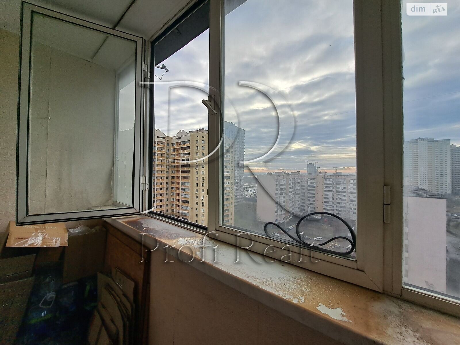 Продажа трехкомнатной квартиры в Киеве, на просп. Петра Григоренко 36А, район Дарницкий фото 1 Продажа трехкомнатной квартиры в Киеве, на просп. Петра Григоренко 36А, район Дарницкий фото 1
