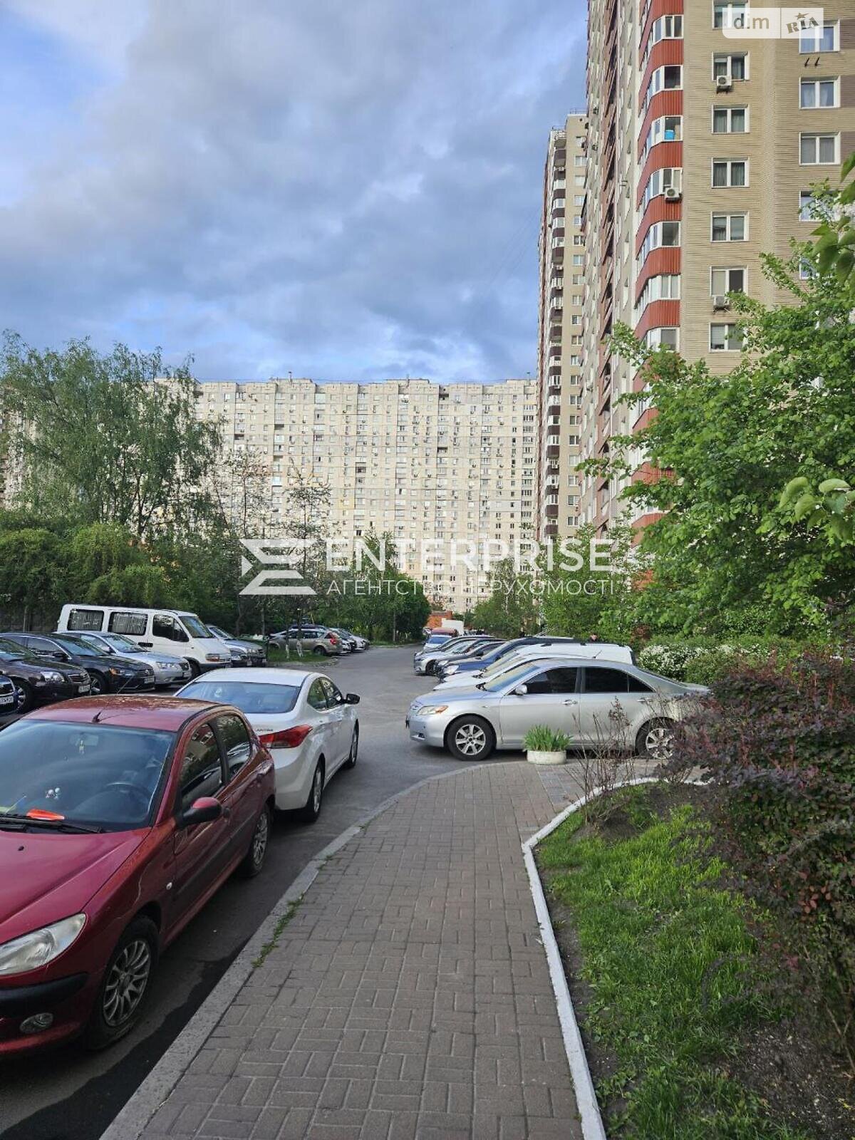 Продажа трехкомнатной квартиры в Киеве, на просп. Петра Григоренко 20А, район Дарницкий фото 1 Продажа трехкомнатной квартиры в Киеве, на просп. Петра Григоренко 20А, район Дарницкий фото 1