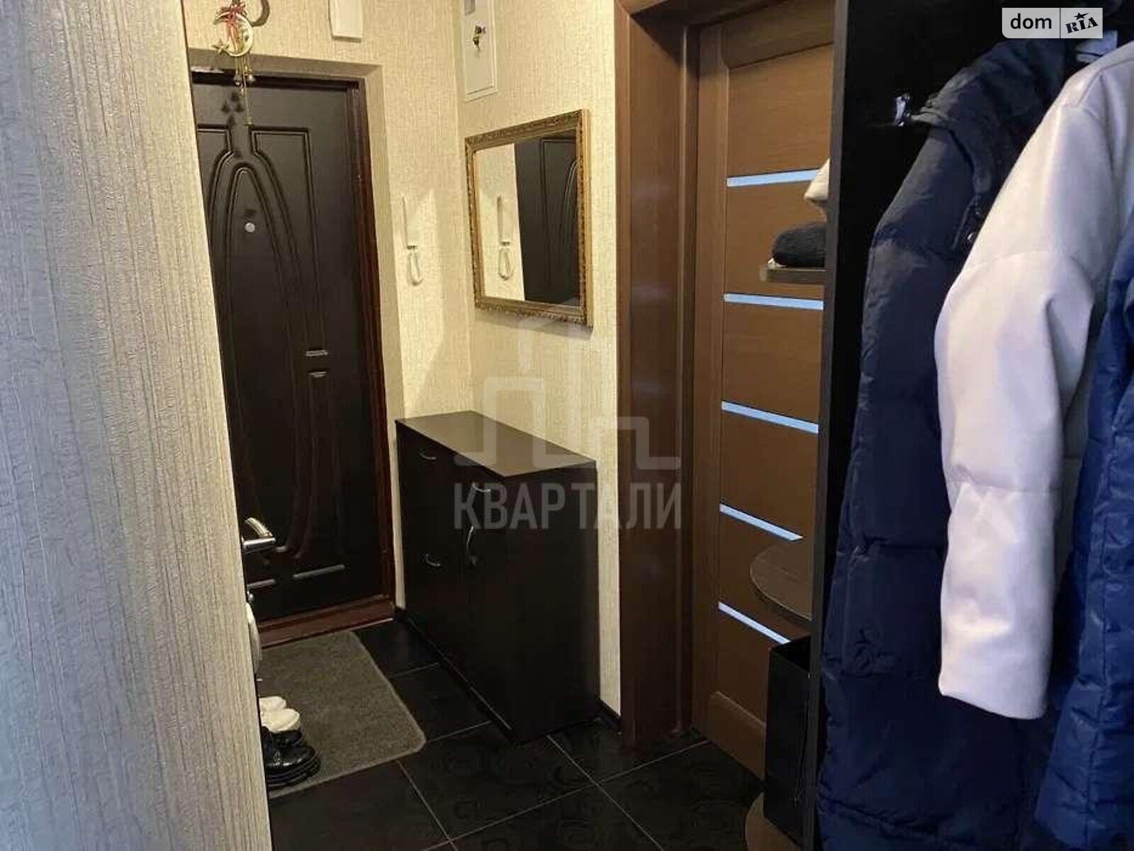 Продажа трехкомнатной квартиры в Киеве, на ул. Пражская 28, район Днепровский фото 1
