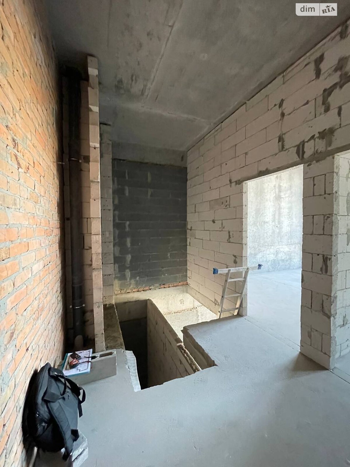 Продаж трикімнатної квартири в Києві, на вул. Причальна 12, район Дарницький фото 1 Продаж трикімнатної квартири в Києві, на вул. Причальна 12, район Дарницький фото 1