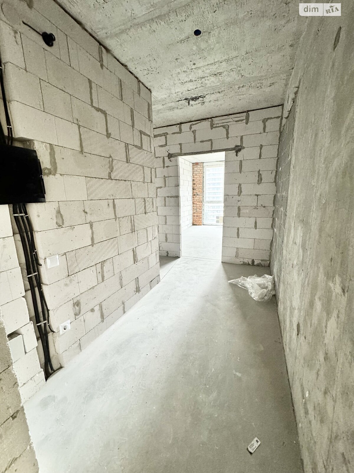 Продажа трехкомнатной квартиры в Киеве, на ул. Причальная 8, район Дарницкий фото 1 Продажа трехкомнатной квартиры в Киеве, на ул. Причальная 8, район Дарницкий фото 1
