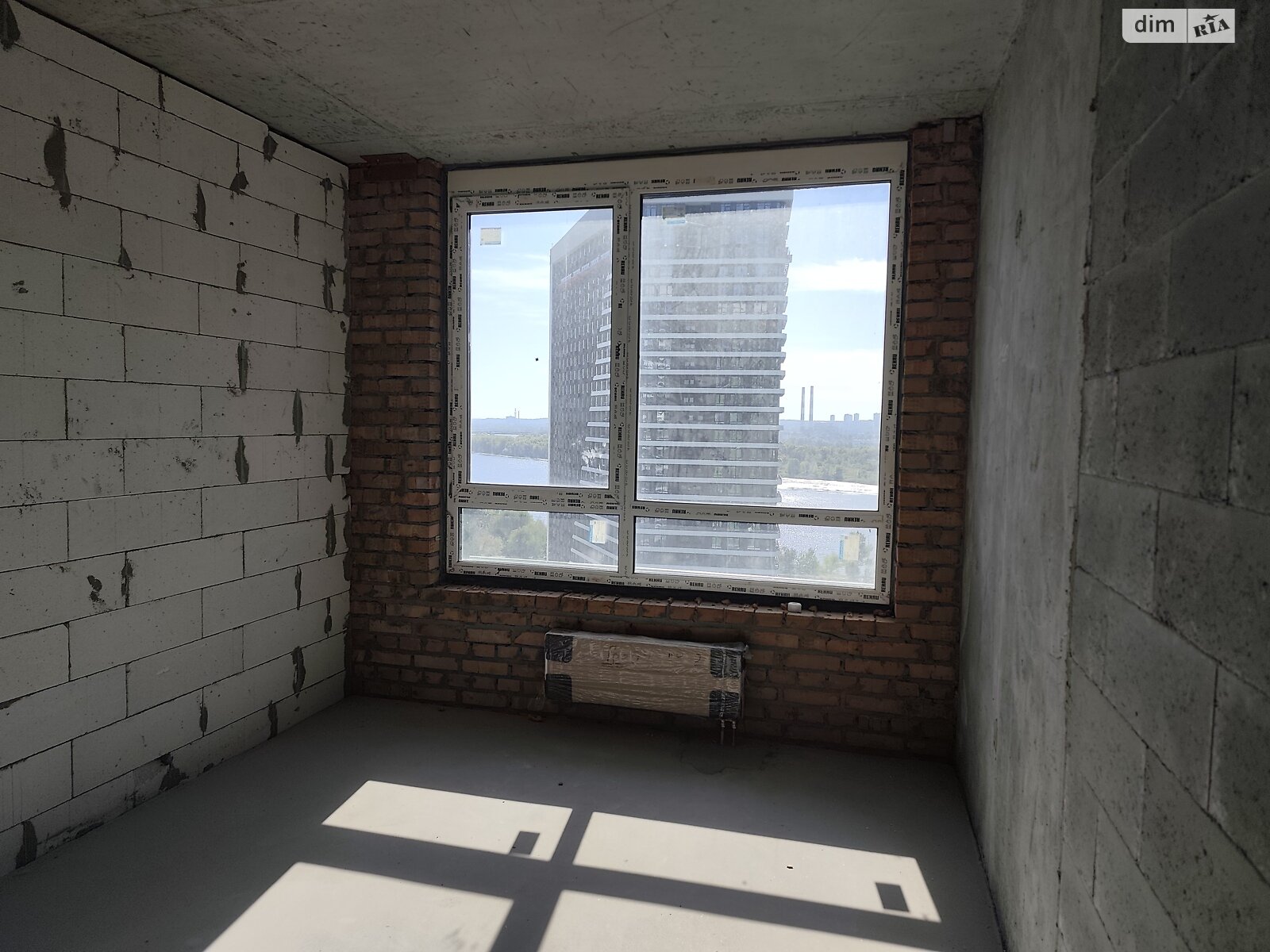 Продажа трехкомнатной квартиры в Киеве, на ул. Причальная 10, район Дарницкий фото 1 Продажа трехкомнатной квартиры в Киеве, на ул. Причальная 10, район Дарницкий фото 1