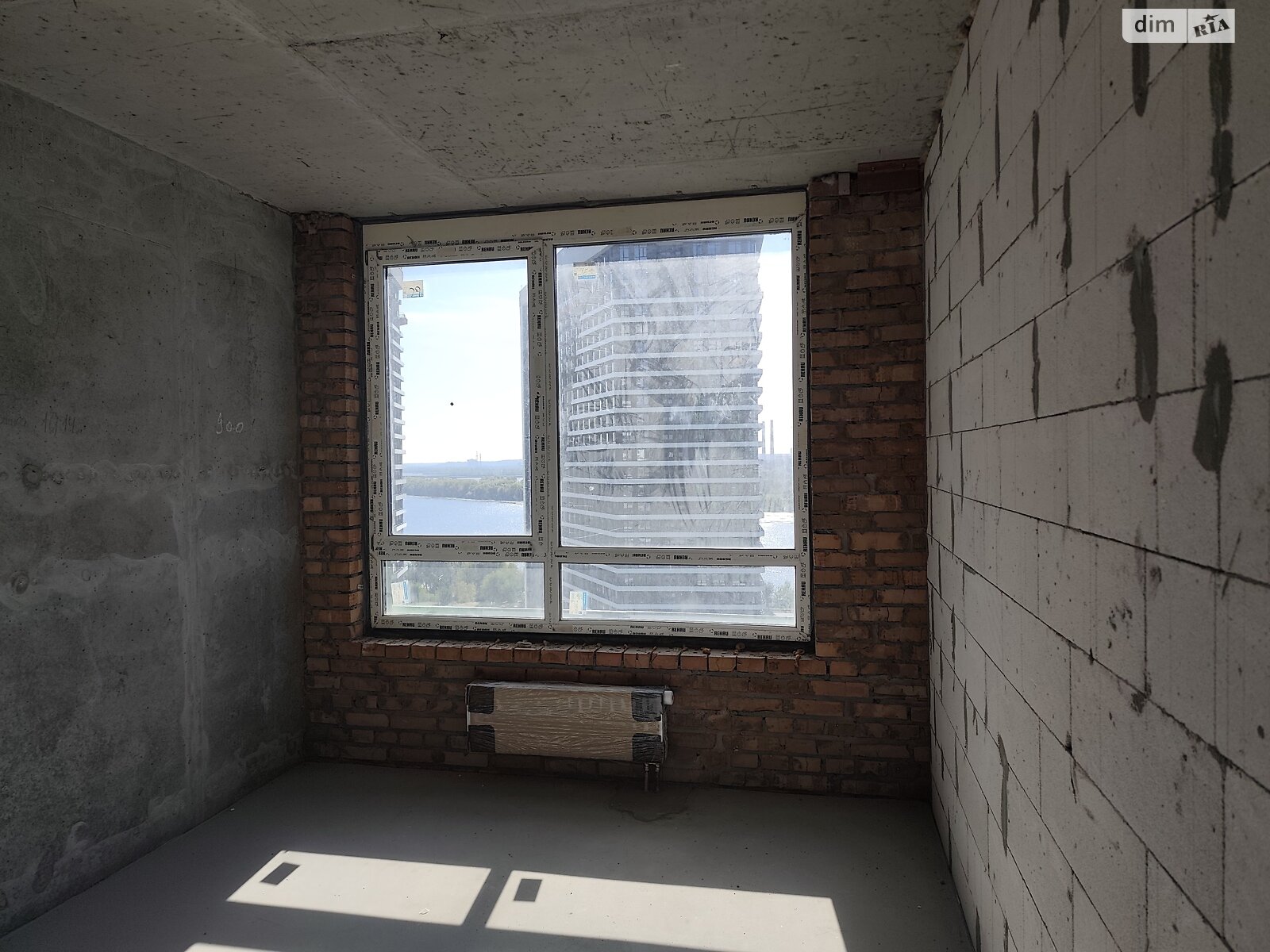 Продажа трехкомнатной квартиры в Киеве, на ул. Причальная 10, район Дарницкий фото 1 Продажа трехкомнатной квартиры в Киеве, на ул. Причальная 10, район Дарницкий фото 1