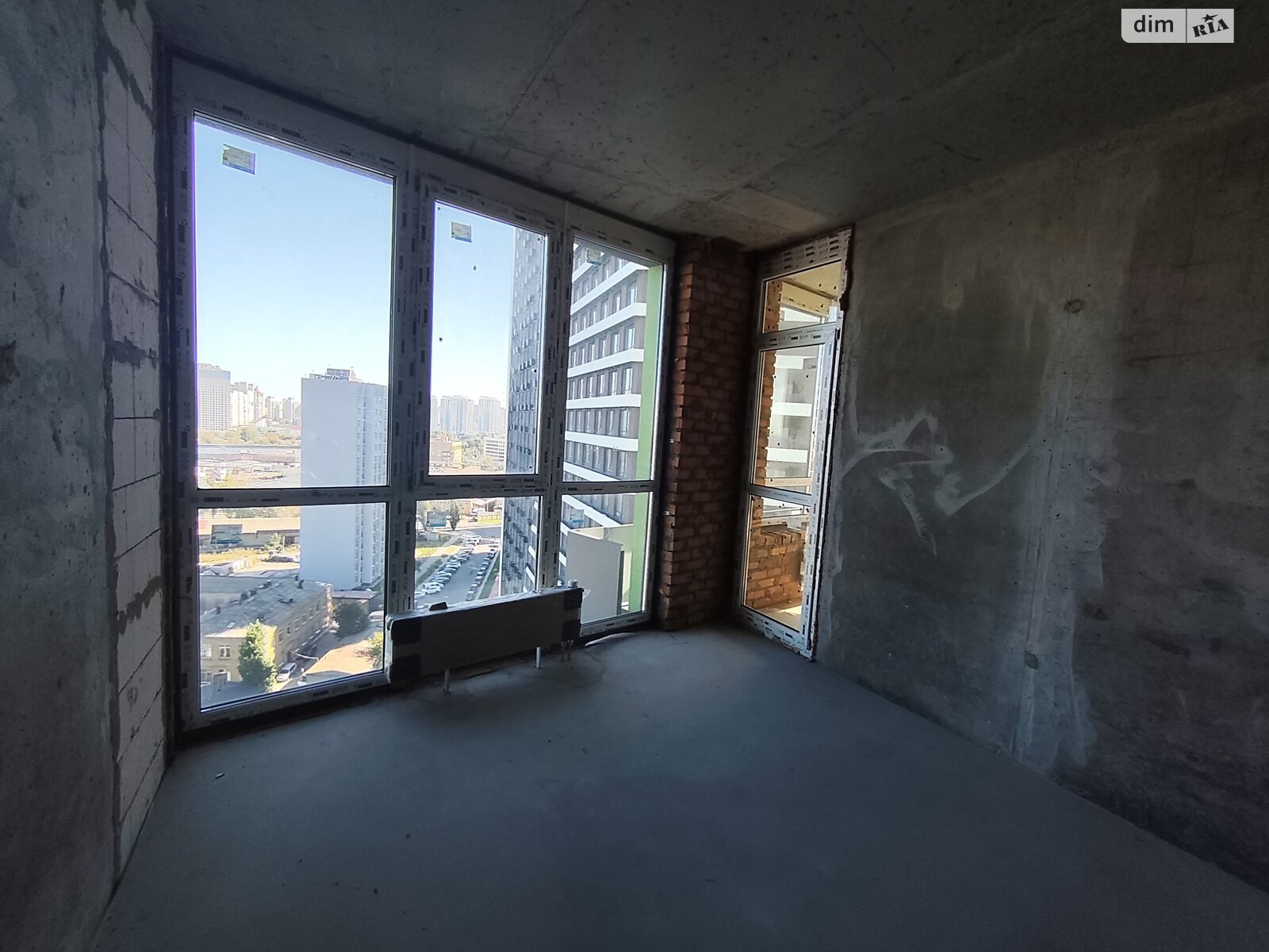 Продажа трехкомнатной квартиры в Киеве, на ул. Причальная 10, район Дарницкий фото 1 Продажа трехкомнатной квартиры в Киеве, на ул. Причальная 10, район Дарницкий фото 1