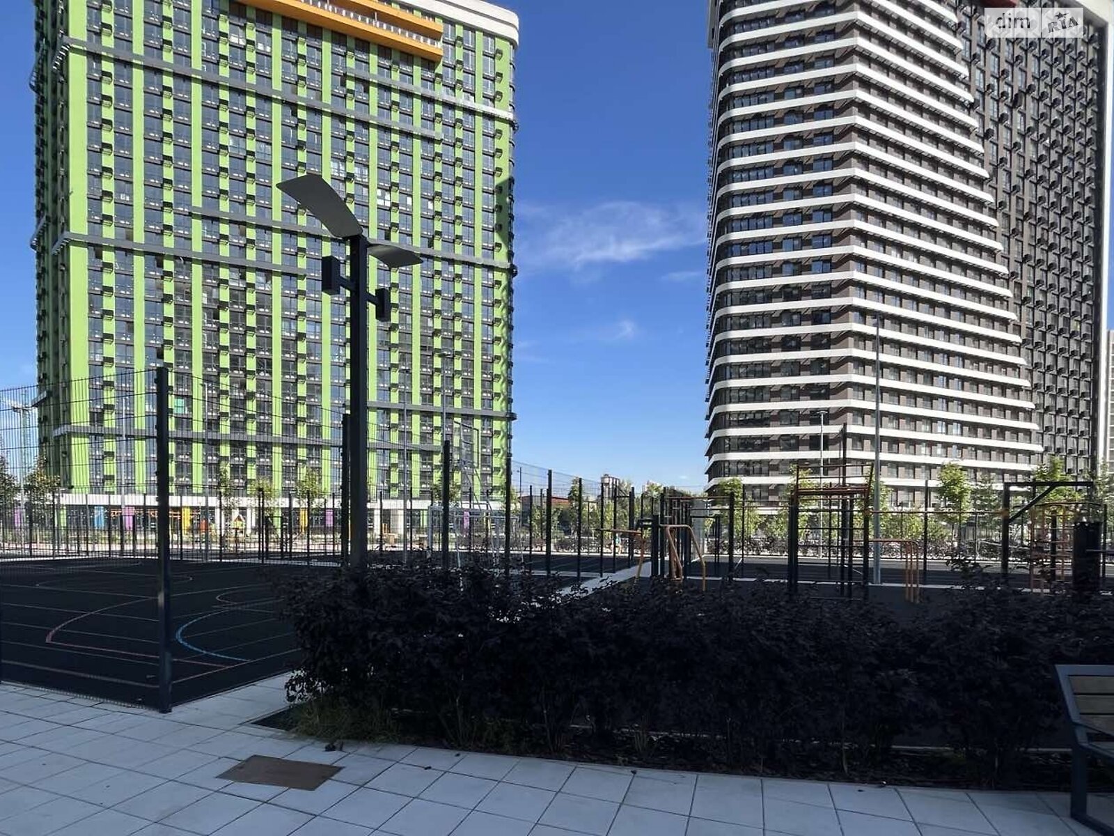 Продажа трехкомнатной квартиры в Киеве, на ул. Причальная 10, район Дарницкий фото 1 Продажа трехкомнатной квартиры в Киеве, на ул. Причальная 10, район Дарницкий фото 1