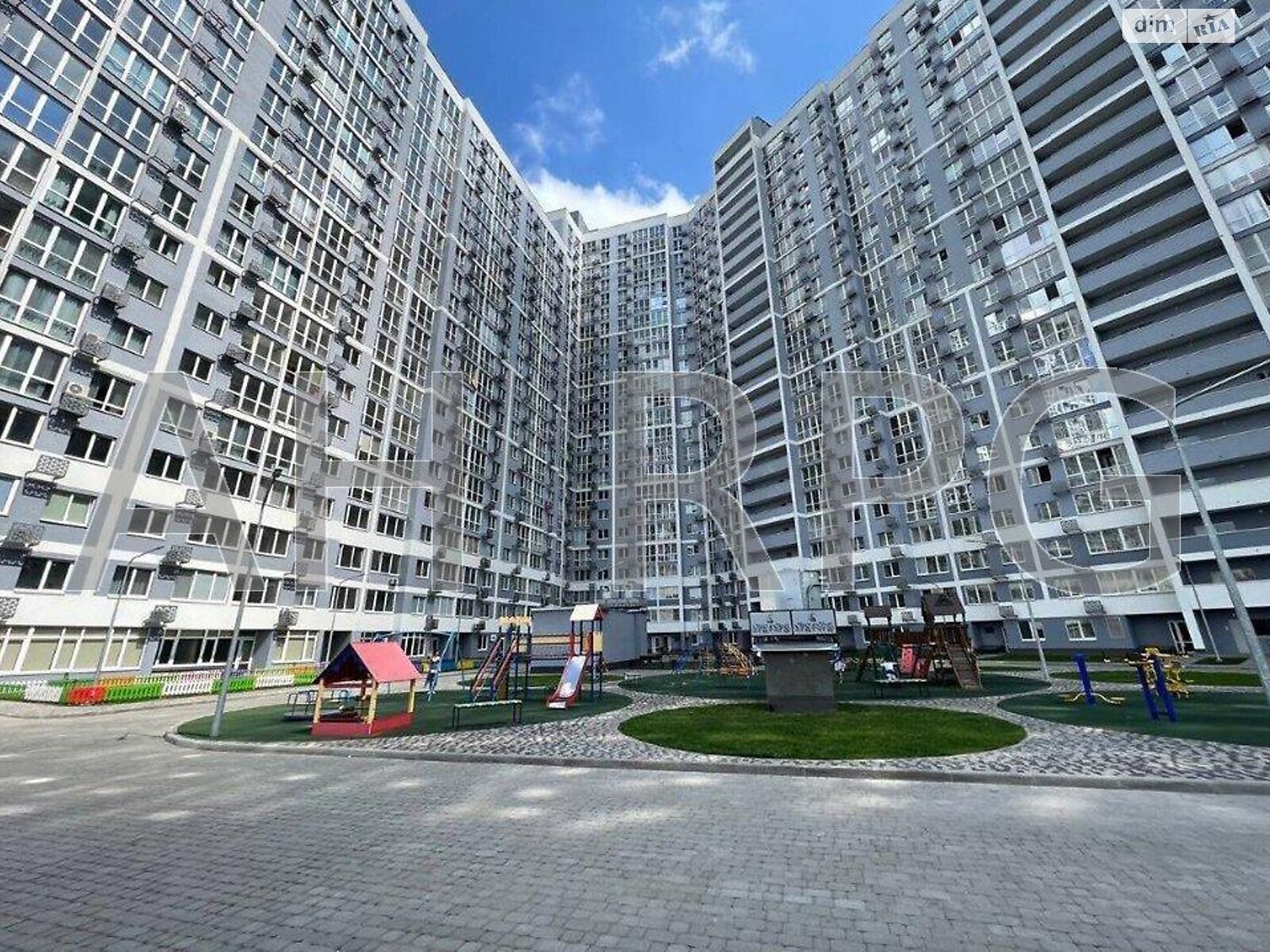 Продажа трехкомнатной квартиры в Киеве, на ул. Ревуцкого 40Б, район Дарницкий фото 1
