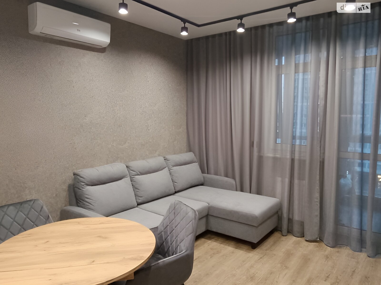 Продаж однокімнатної квартири в Києві, на вул. Ревуцького 40Б, район Дарницький фото 1 Продаж однокімнатної квартири в Києві, на вул. Ревуцького 40Б, район Дарницький фото 1