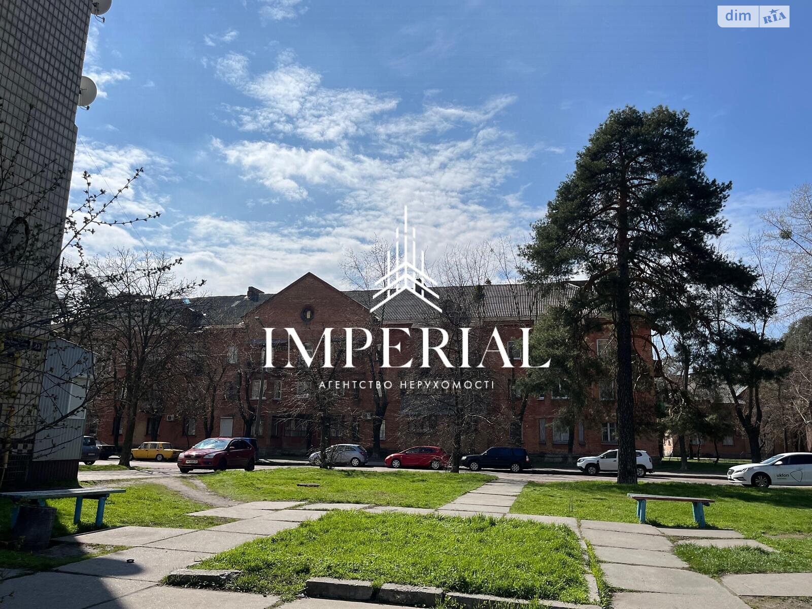 Продаж трикімнатної квартири в Києві, на вул. Юрія Литвинського 47, район Дарницький фото 1 Продаж трикімнатної квартири в Києві, на вул. Юрія Литвинського 47, район Дарницький фото 1