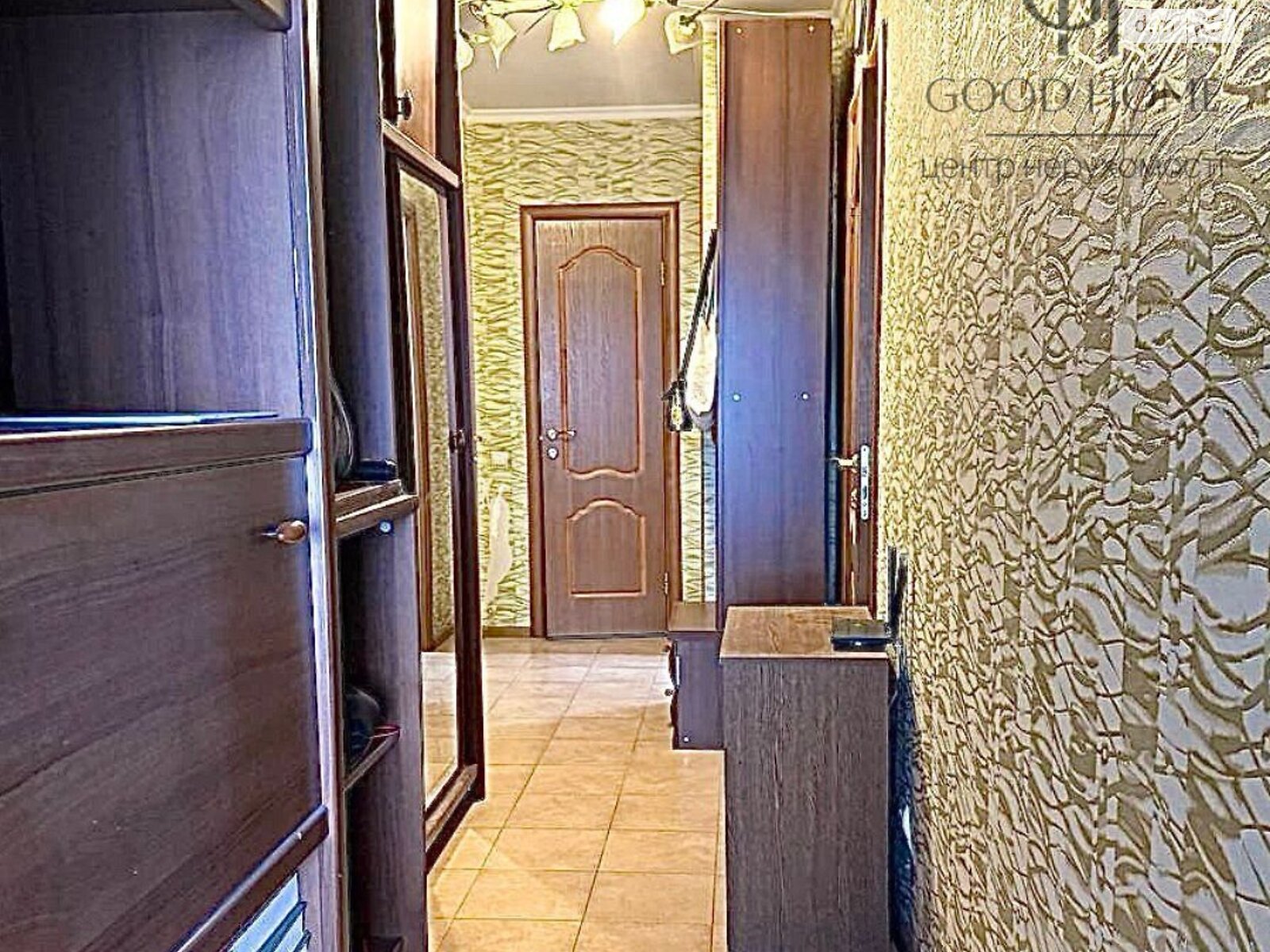 Продаж трикімнатної квартири в Києві, на вул. Соломії Крушельницької 15, район Дарницький фото 1 Продаж трикімнатної квартири в Києві, на вул. Соломії Крушельницької 15, район Дарницький фото 1