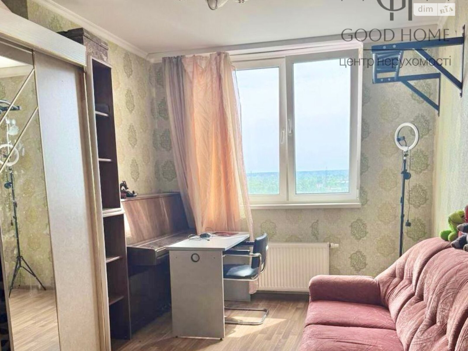 Продаж трикімнатної квартири в Києві, на вул. Соломії Крушельницької 15, район Дарницький фото 1 Продаж трикімнатної квартири в Києві, на вул. Соломії Крушельницької 15, район Дарницький фото 1