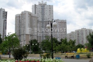 Продажа двухкомнатной квартиры в Киеве, на ул. Срибнокильская 1, район Дарницкий фото 2