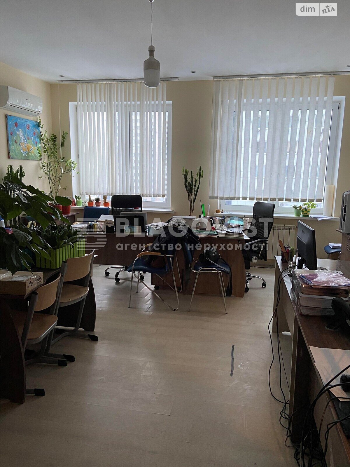 Продаж трикімнатної квартири в Києві, на вул. Срібнокільська 3Б, район Дарницький фото 1 Продаж трикімнатної квартири в Києві, на вул. Срібнокільська 3Б, район Дарницький фото 1