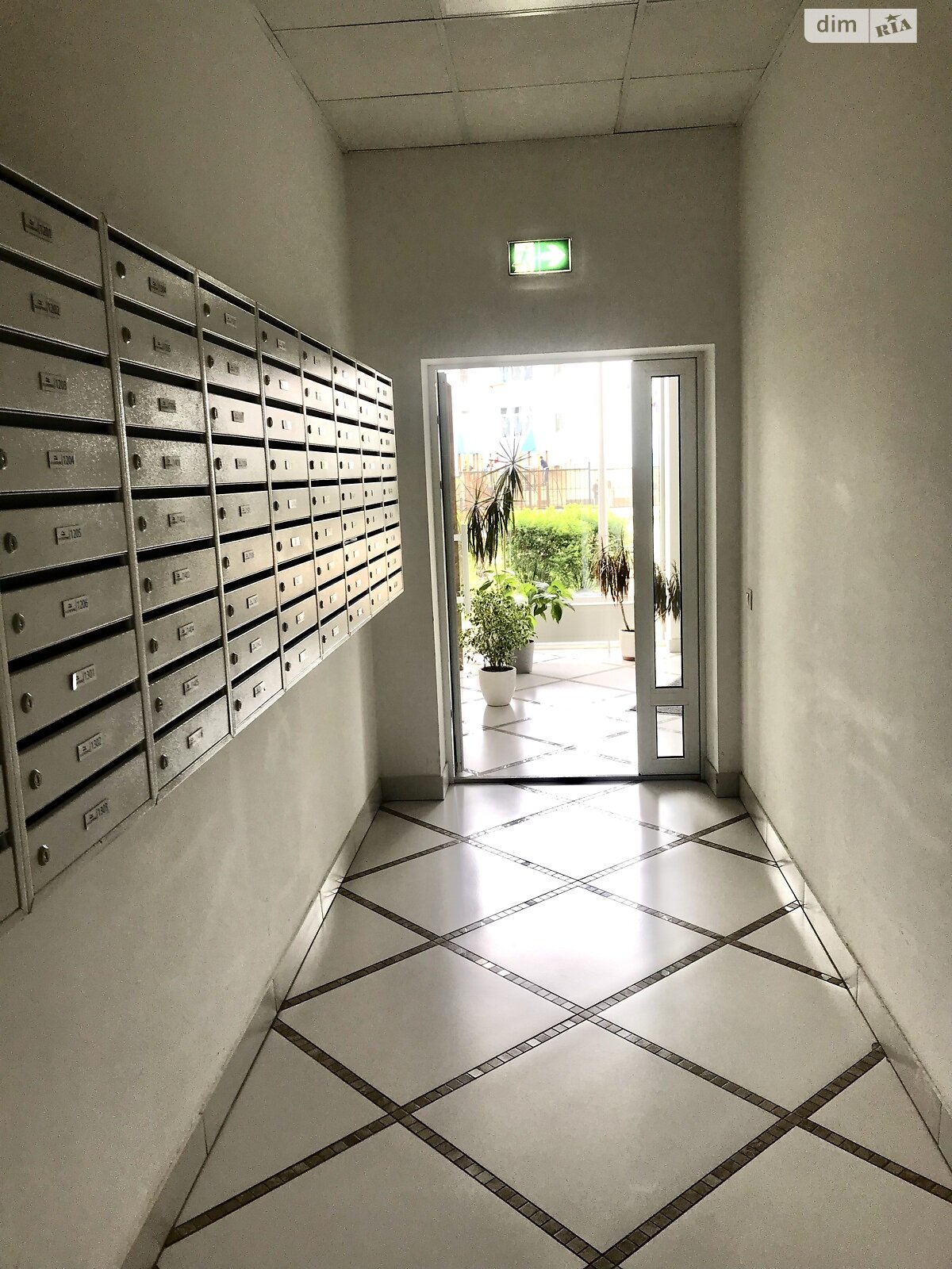 Продаж трикімнатної квартири в Києві, на вул. Трускавецька 2А, район Дарницький фото 1 Продаж трикімнатної квартири в Києві, на вул. Трускавецька 2А, район Дарницький фото 1