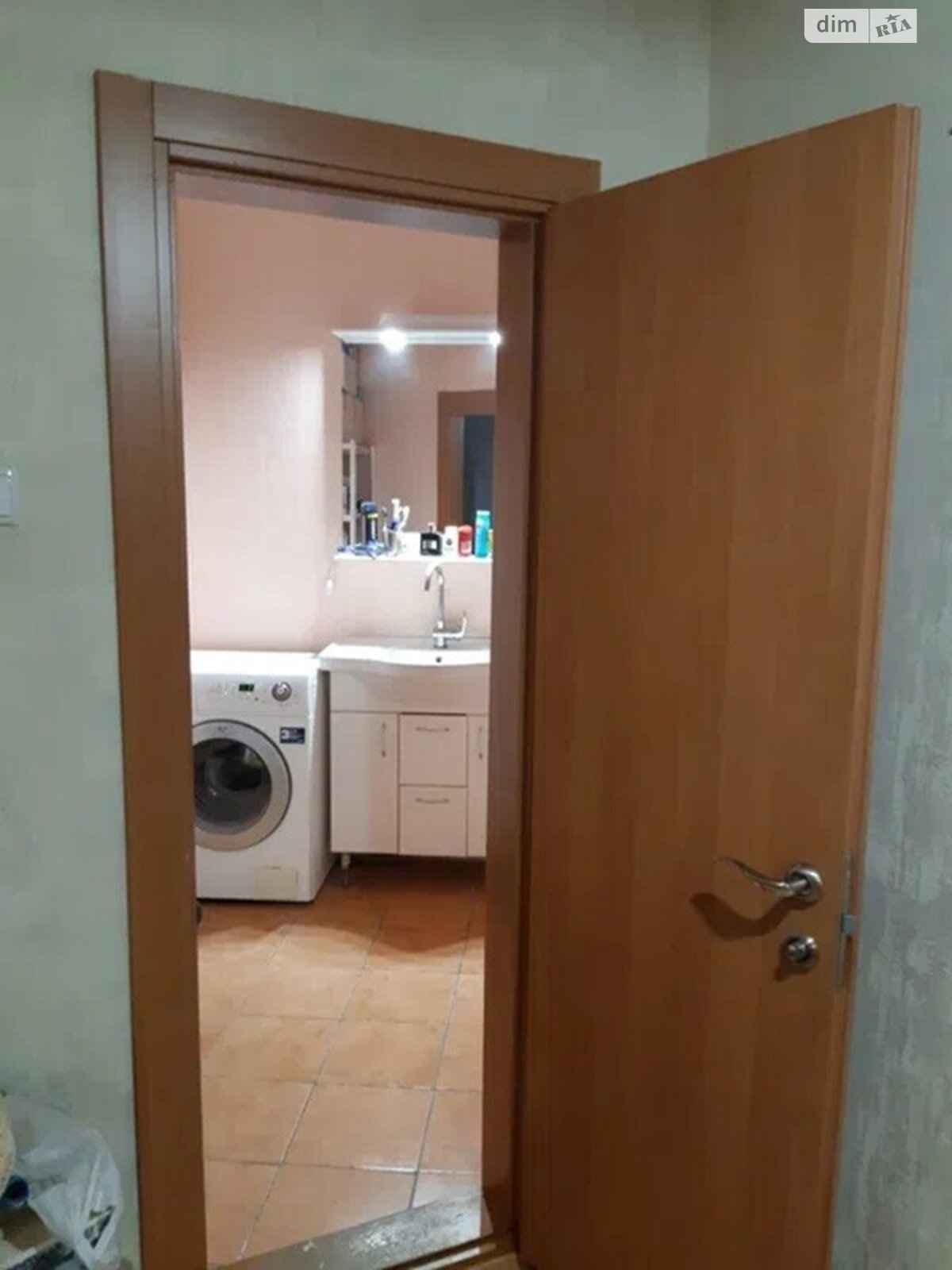 Продажа трехкомнатной квартиры в Киеве, на ул. Урловская 30, район Дарницкий фото 1 Продажа трехкомнатной квартиры в Киеве, на ул. Урловская 30, район Дарницкий фото 1