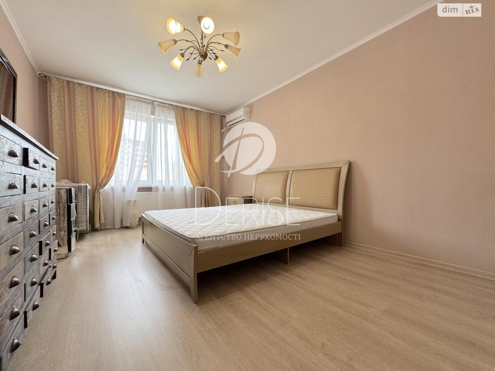Продажа однокомнатной квартиры в Киеве, на ул. Урловская 24, район Дарницкий фото 1 Продажа однокомнатной квартиры в Киеве, на ул. Урловская 24, район Дарницкий фото 1