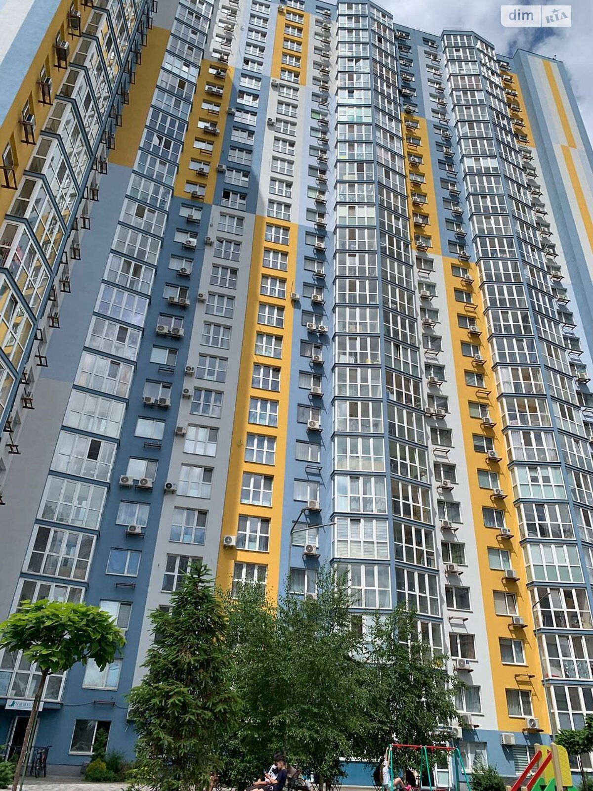 Продаж трикімнатної квартири в Києві, на вул. Вишняківська 4, район Дарницький фото 1 Продаж трикімнатної квартири в Києві, на вул. Вишняківська 4, район Дарницький фото 1