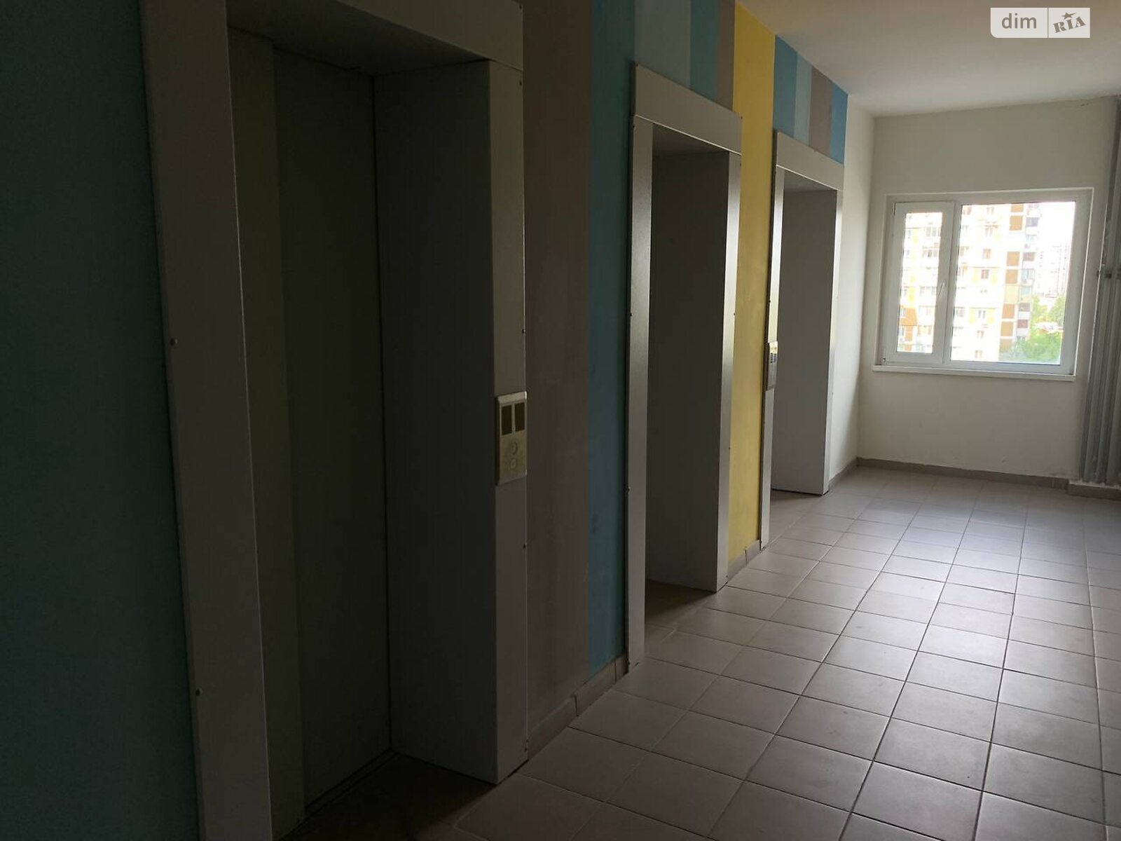 Продаж трикімнатної квартири в Києві, на вул. Вишняківська 4, район Дарницький фото 1 Продаж трикімнатної квартири в Києві, на вул. Вишняківська 4, район Дарницький фото 1