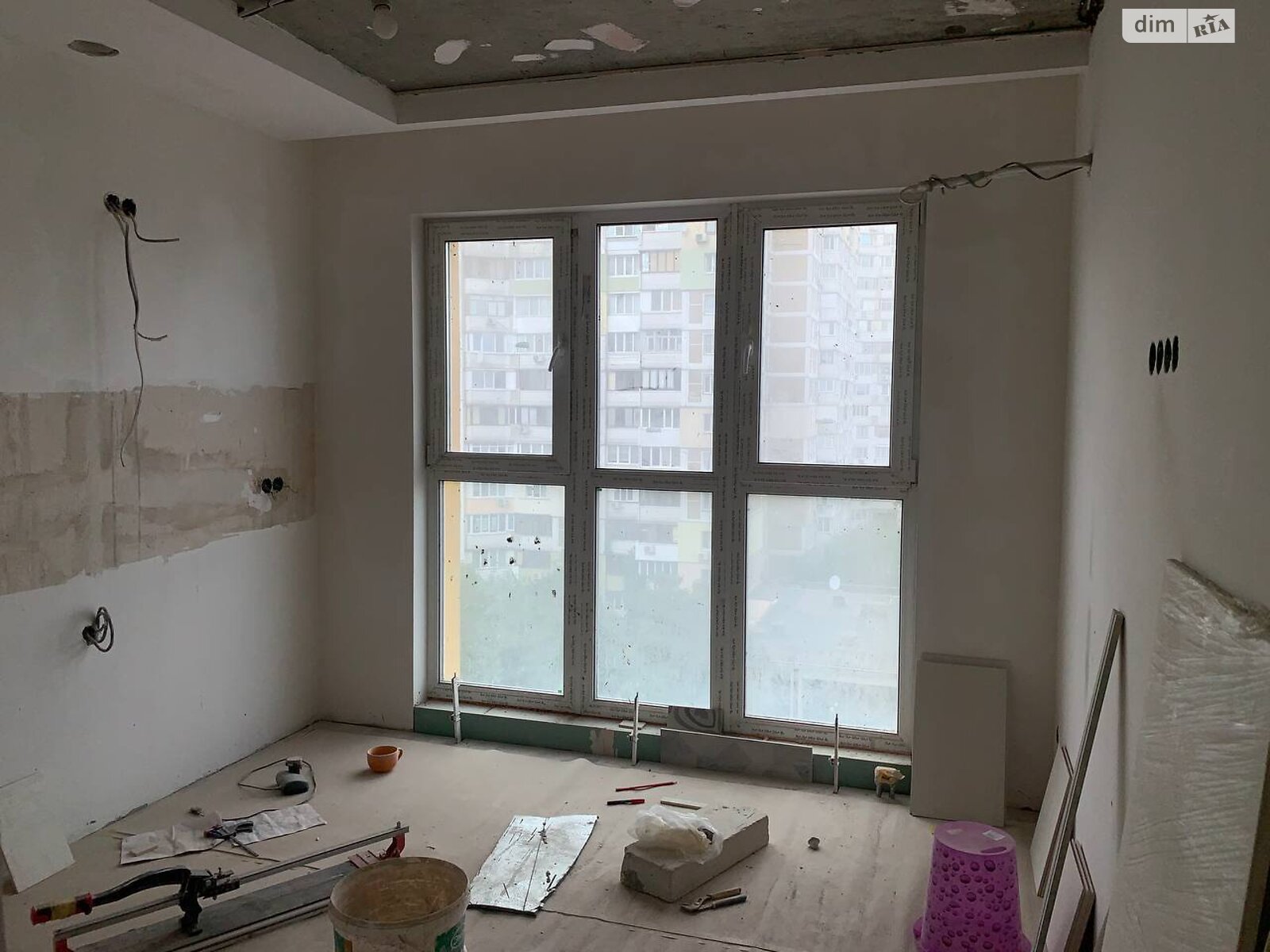 Продаж трикімнатної квартири в Києві, на вул. Вишняківська 4, район Дарницький фото 1 Продаж трикімнатної квартири в Києві, на вул. Вишняківська 4, район Дарницький фото 1