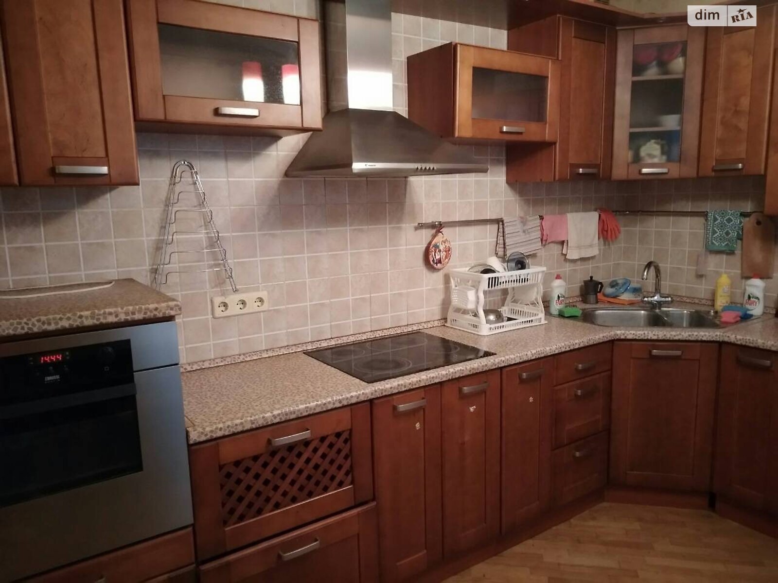 Продаж чотирикімнатної квартири в Києві, на вул. Вишняківська 7А, район Дарницький фото 1 Продаж чотирикімнатної квартири в Києві, на вул. Вишняківська 7А, район Дарницький фото 1