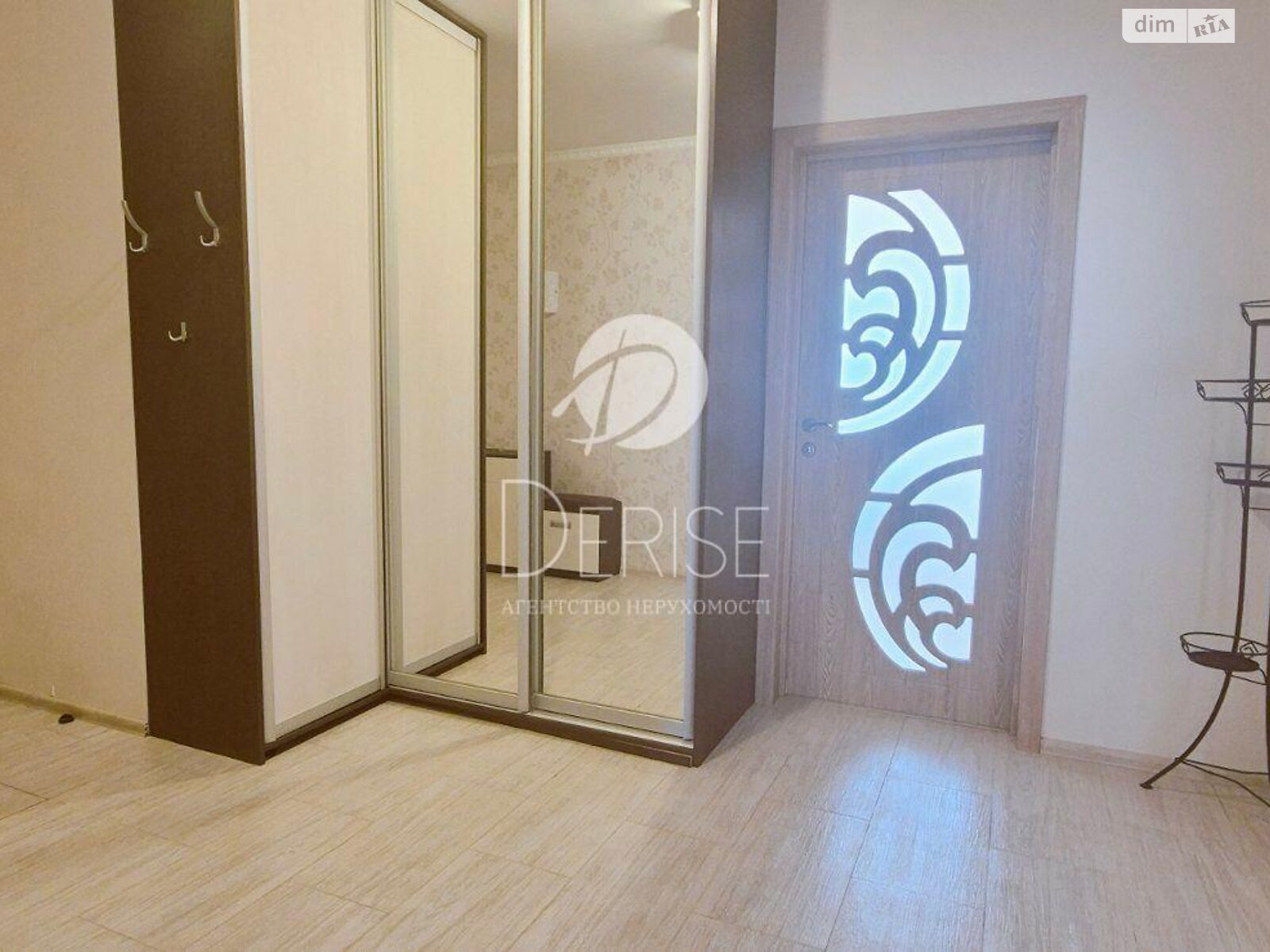 Продажа трехкомнатной квартиры в Киеве, на ул. Вишняковская 12А, район Дарницкий фото 1 Продажа трехкомнатной квартиры в Киеве, на ул. Вишняковская 12А, район Дарницкий фото 1