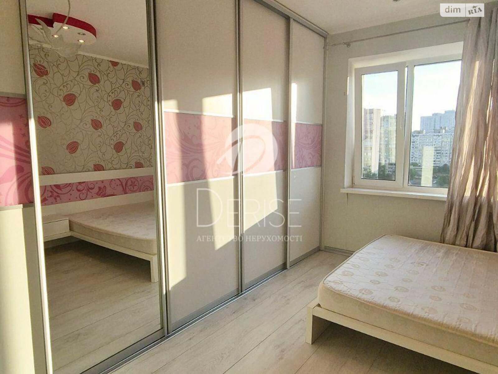 Продажа трехкомнатной квартиры в Киеве, на ул. Вишняковская 12А, район Дарницкий фото 1 Продажа трехкомнатной квартиры в Киеве, на ул. Вишняковская 12А, район Дарницкий фото 1