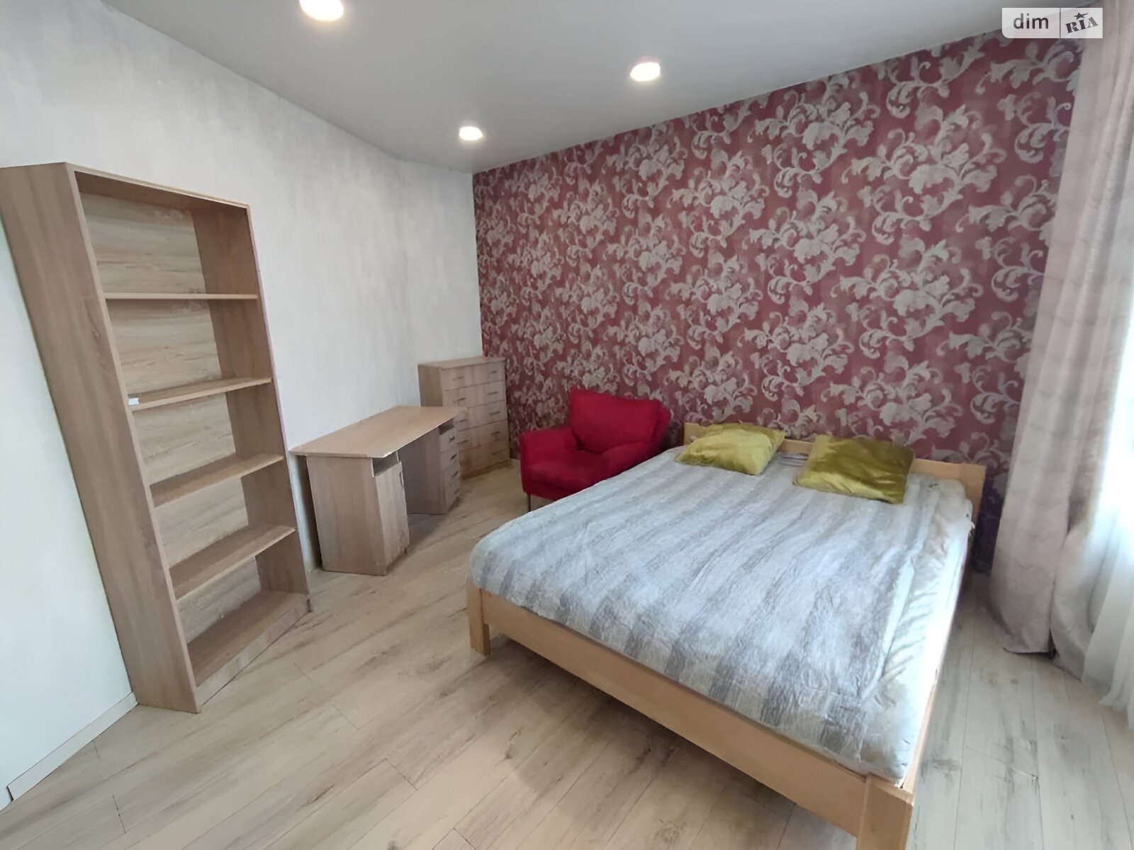 Продаж однокімнатної квартири в Києві, на вул. Зарічна 1Б, район Дарницький фото 1 Продаж однокімнатної квартири в Києві, на вул. Зарічна 1Б, район Дарницький фото 1
