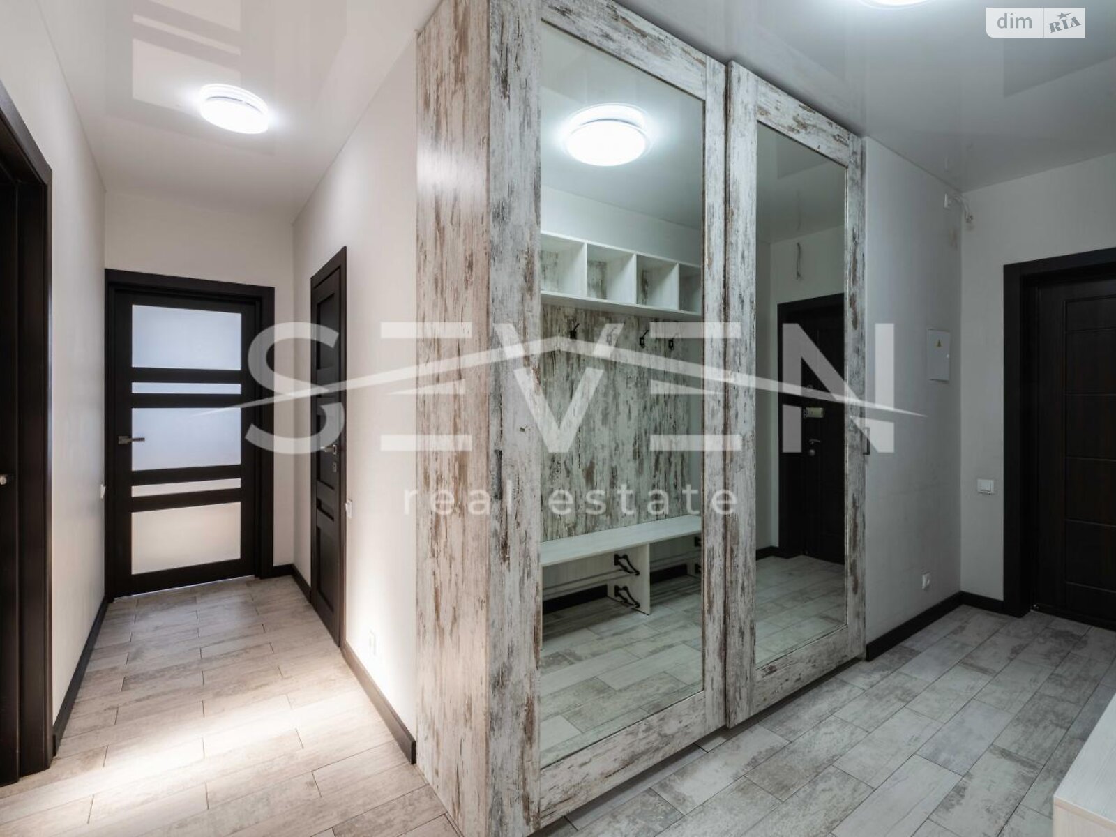 Продажа трехкомнатной квартиры в Киеве, на ул. Заречная 3А, район Дарницкий фото 1 Продажа трехкомнатной квартиры в Киеве, на ул. Заречная 3А, район Дарницкий фото 1