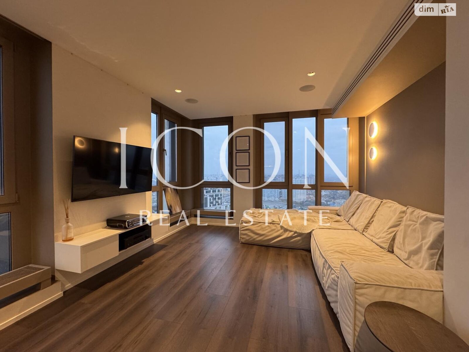 Продажа двухкомнатной квартиры в Киеве, на ул. Заречная 4, район Дарницкий фото 1