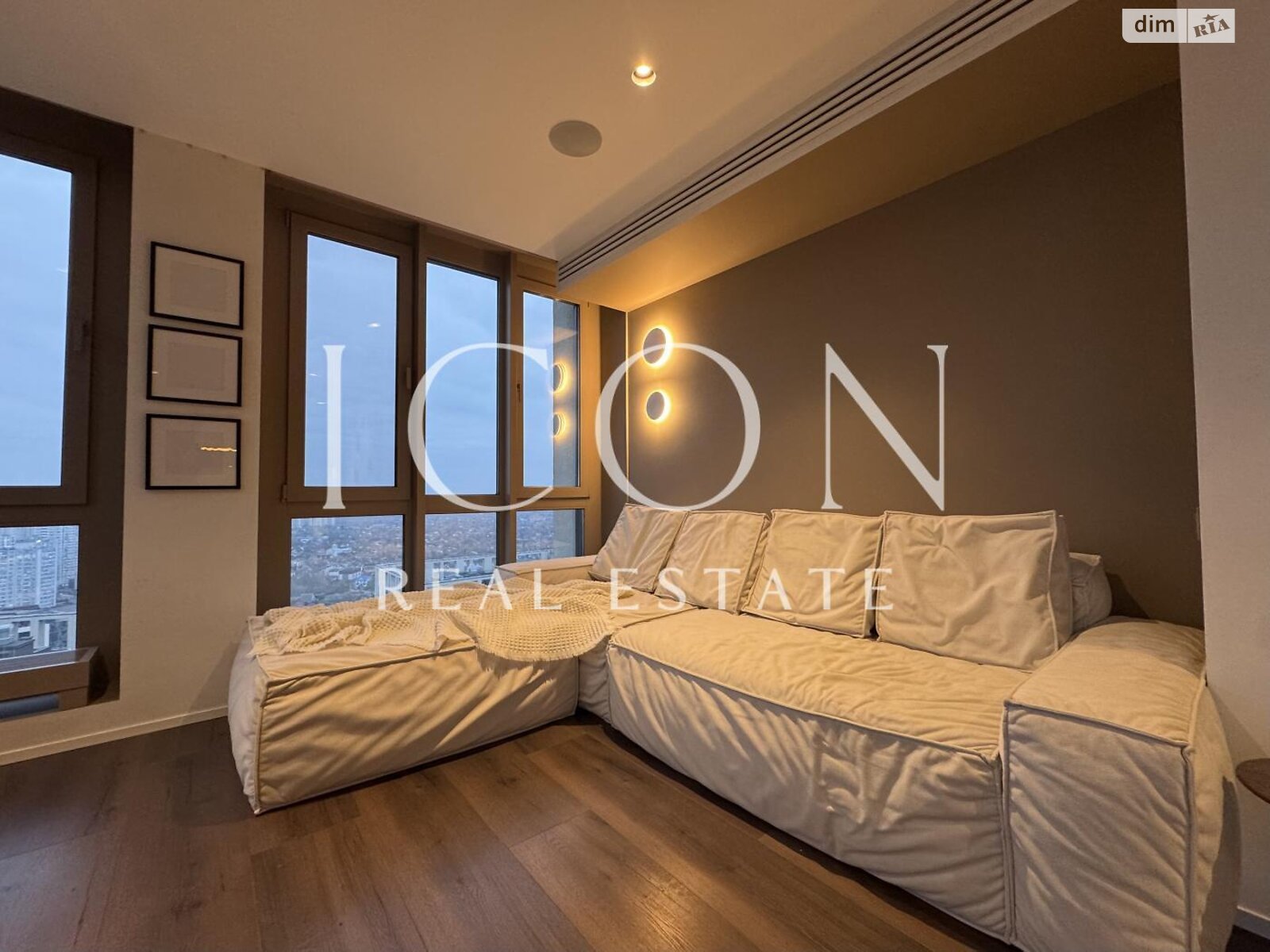 Продажа двухкомнатной квартиры в Киеве, на ул. Заречная 4, район Дарницкий фото 1