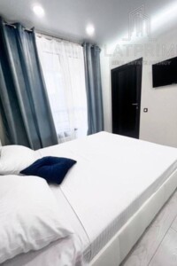 Продажа двухкомнатной квартиры в Киеве, на ул. Заречная 1Г, район Дарницкий фото 2