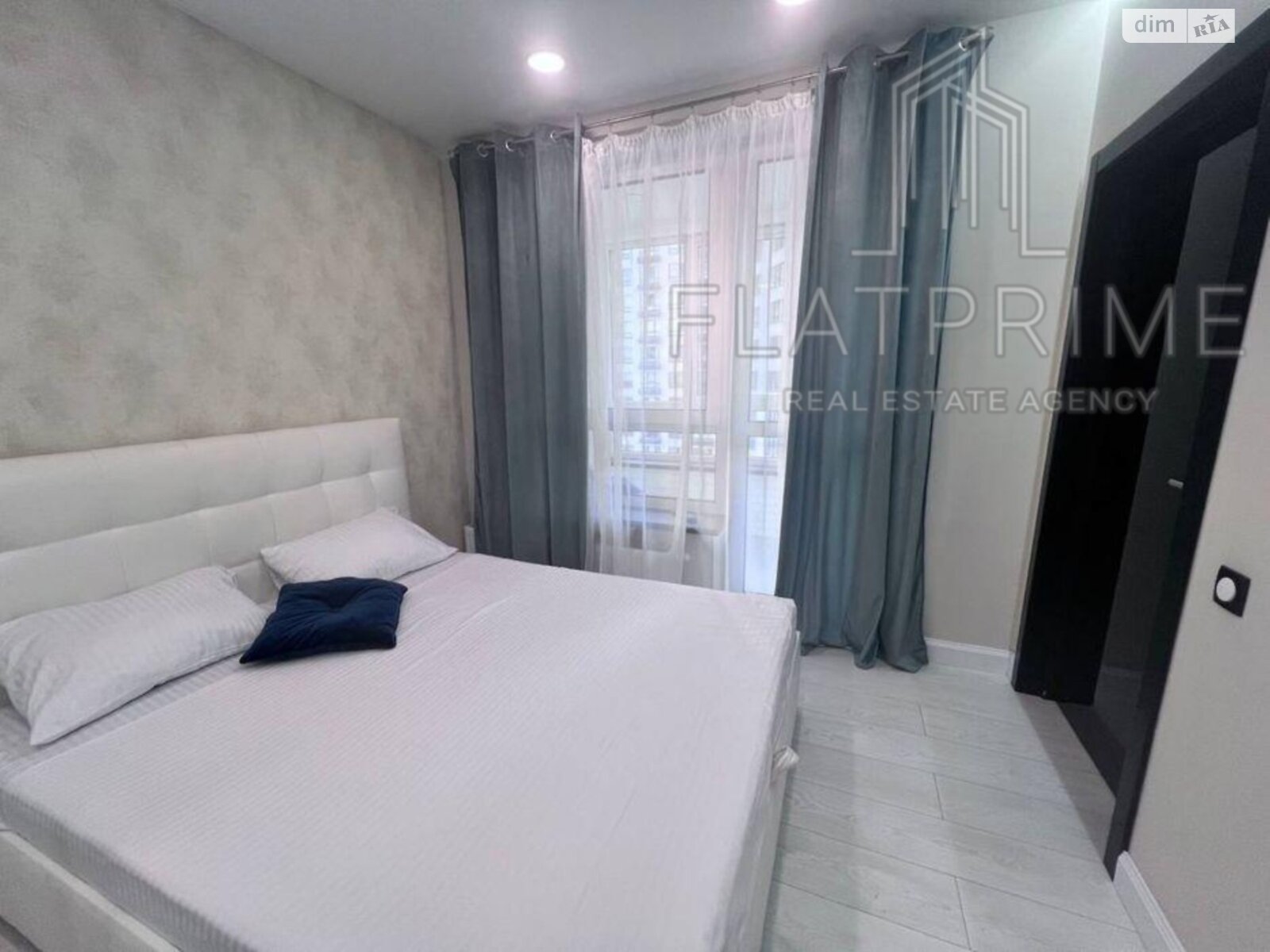 Продажа двухкомнатной квартиры в Киеве, на ул. Заречная 1Г, район Дарницкий фото 1