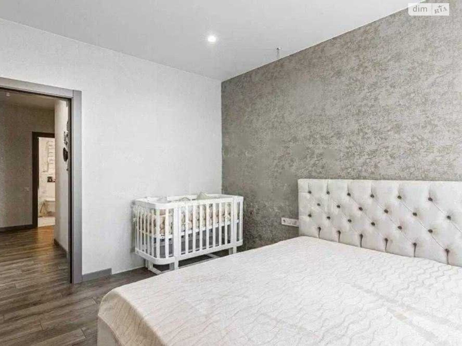 Продажа трехкомнатной квартиры в Киеве, на ул. Заречная 1Г, кв. 23, район Дарницкий фото 1