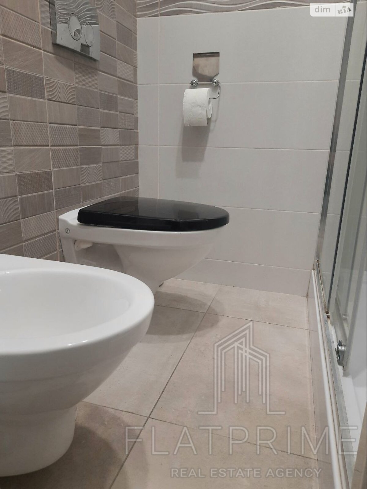 Продажа трехкомнатной квартиры в Киеве, на ул. Завальная 10Б, район Дарницкий фото 1 Продажа трехкомнатной квартиры в Киеве, на ул. Завальная 10Б, район Дарницкий фото 1