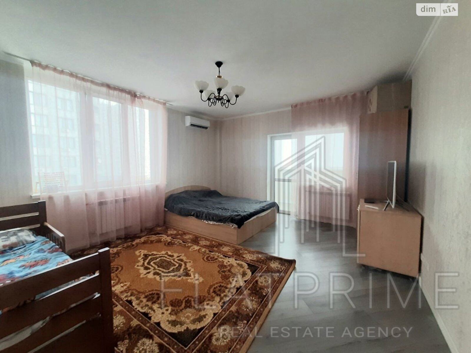 Продажа трехкомнатной квартиры в Киеве, на ул. Завальная 10Б, район Дарницкий фото 1 Продажа трехкомнатной квартиры в Киеве, на ул. Завальная 10Б, район Дарницкий фото 1