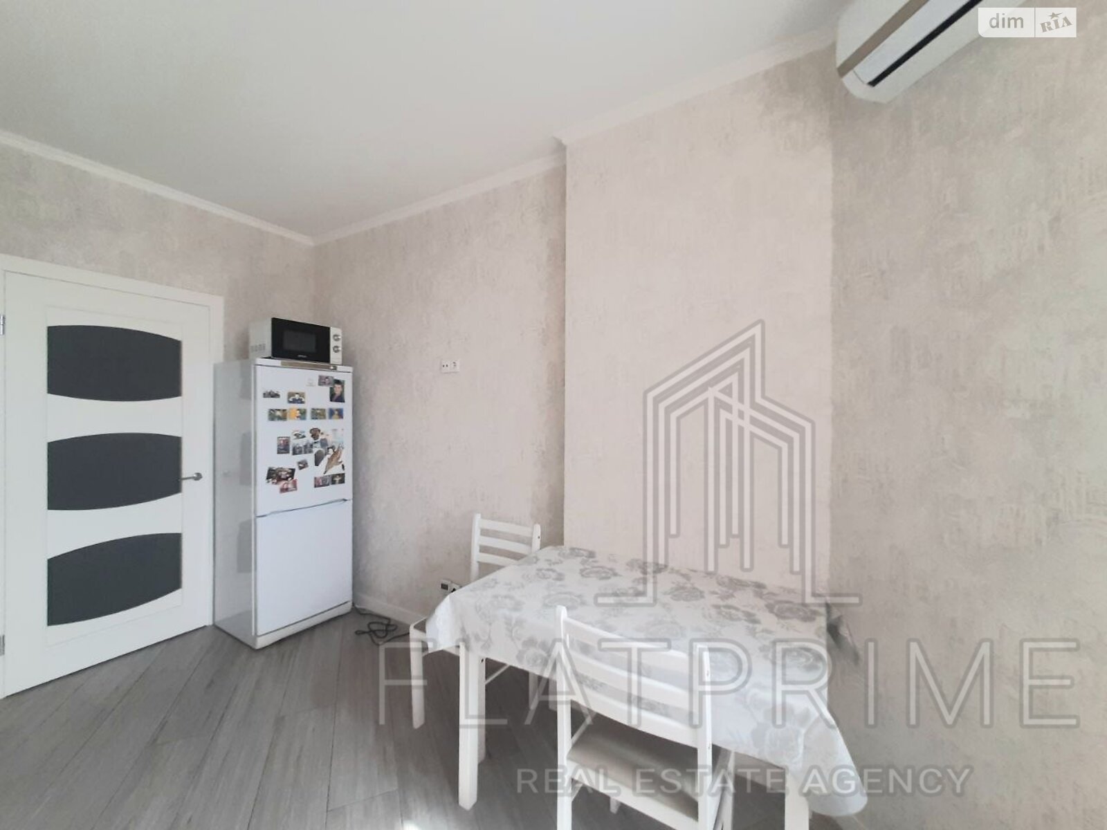 Продажа трехкомнатной квартиры в Киеве, на ул. Завальная 10Б, район Дарницкий фото 1 Продажа трехкомнатной квартиры в Киеве, на ул. Завальная 10Б, район Дарницкий фото 1
