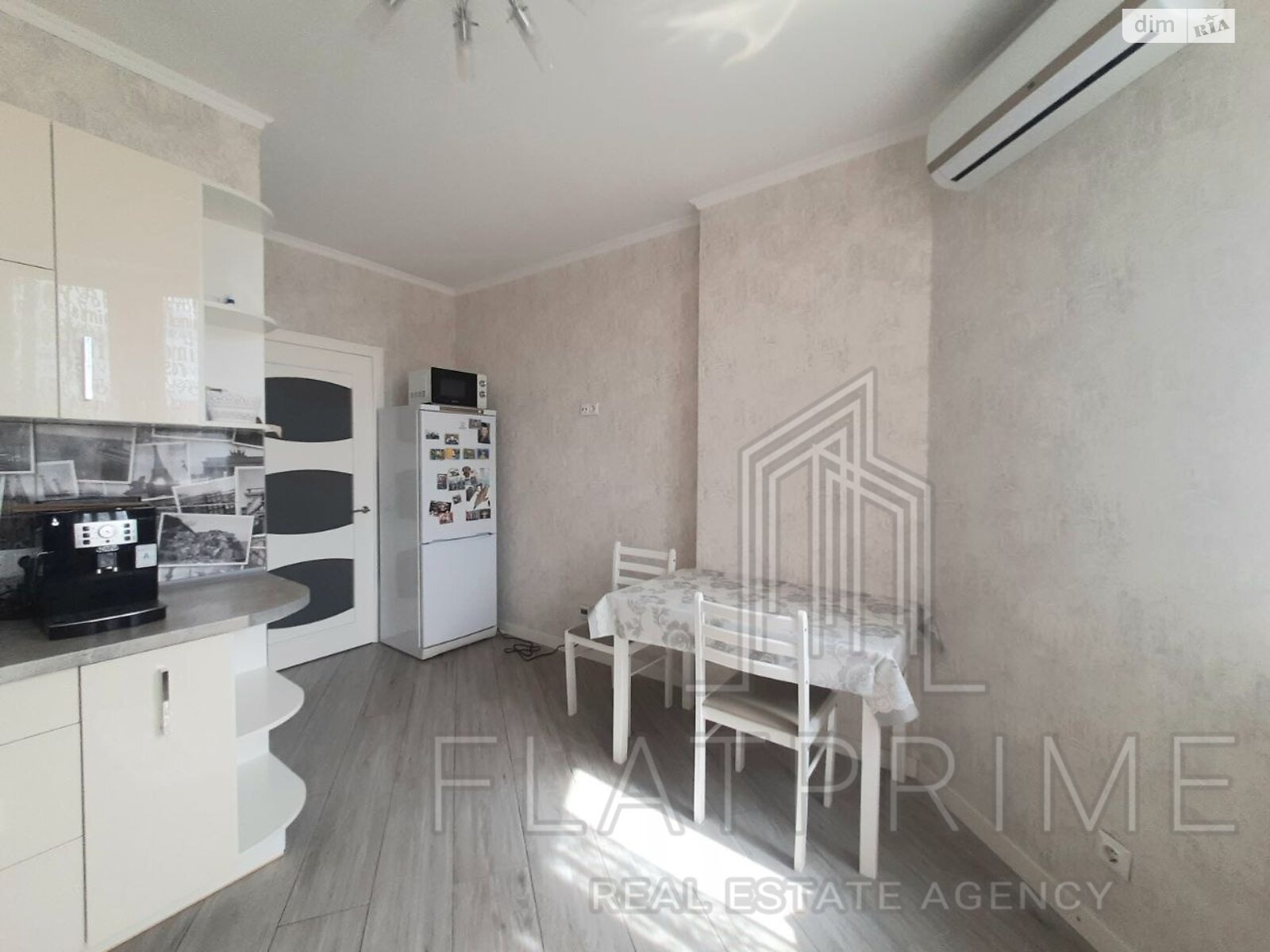 Продажа трехкомнатной квартиры в Киеве, на ул. Завальная 10Б, район Дарницкий фото 1 Продажа трехкомнатной квартиры в Киеве, на ул. Завальная 10Б, район Дарницкий фото 1