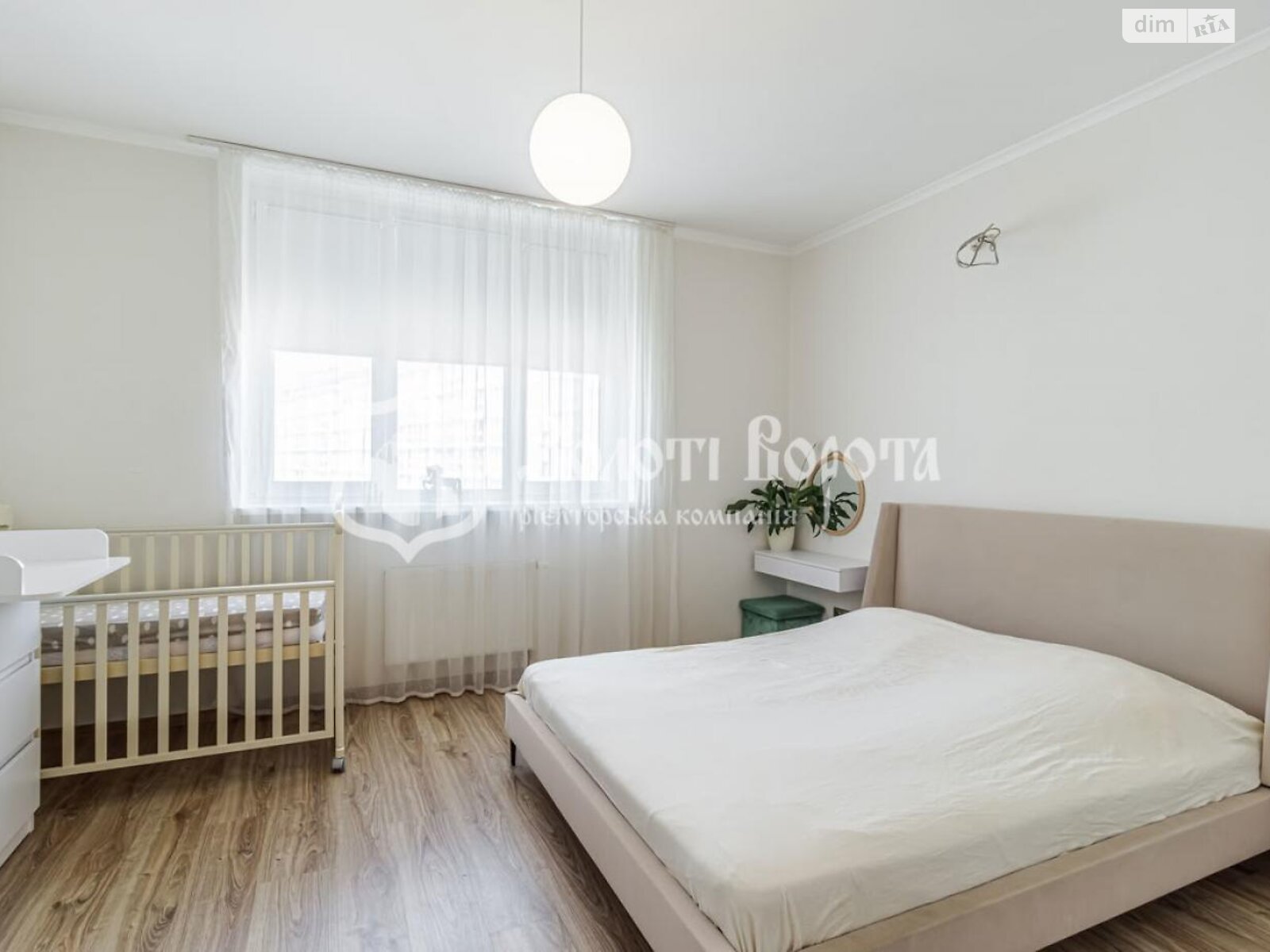 Продаж трикімнатної квартири в Києві, на вул. Олени Пчілки 8, район Дарницький фото 1 Продаж трикімнатної квартири в Києві, на вул. Олени Пчілки 8, район Дарницький фото 1