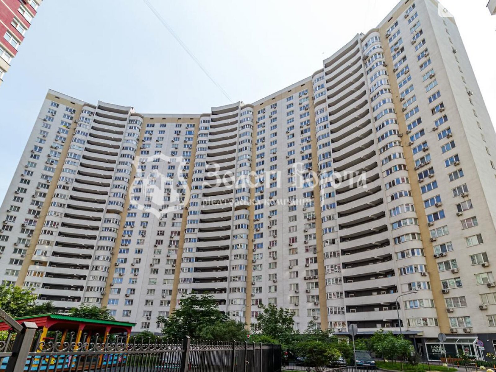 Продаж трикімнатної квартири в Києві, на вул. Олени Пчілки 8, район Дарницький фото 1 Продаж трикімнатної квартири в Києві, на вул. Олени Пчілки 8, район Дарницький фото 1