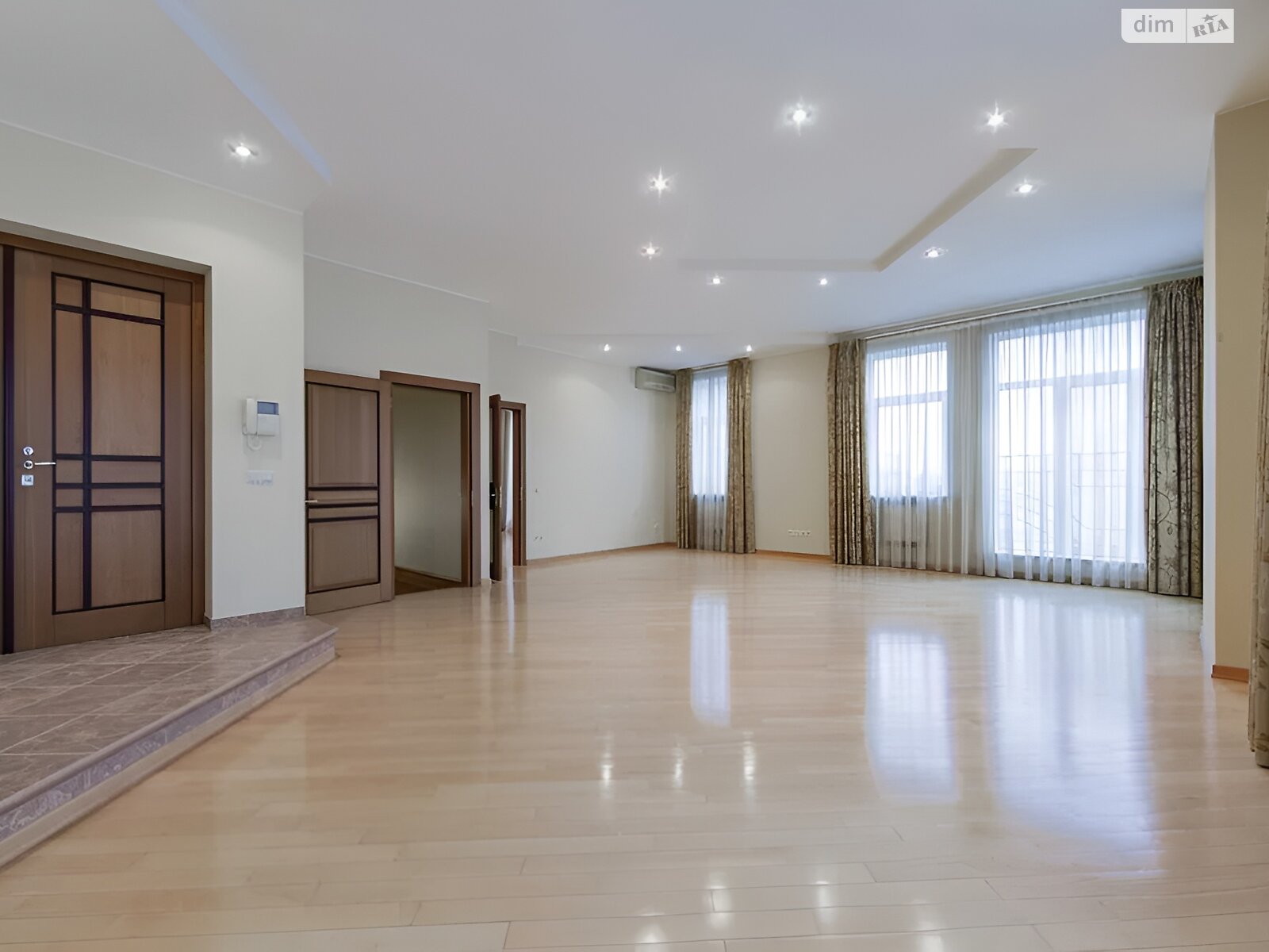 Продаж чотирикімнатної квартири в Києві, на вул. Дарвіна 3, фото 1 Продаж чотирикімнатної квартири в Києві, на вул. Дарвіна 3, фото 1